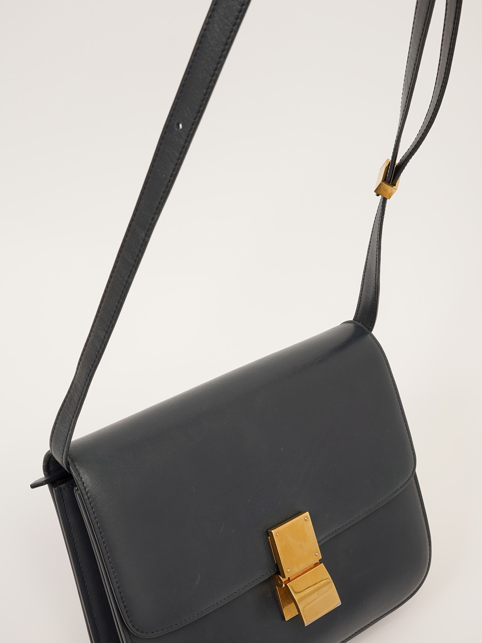 Celine Classic 4