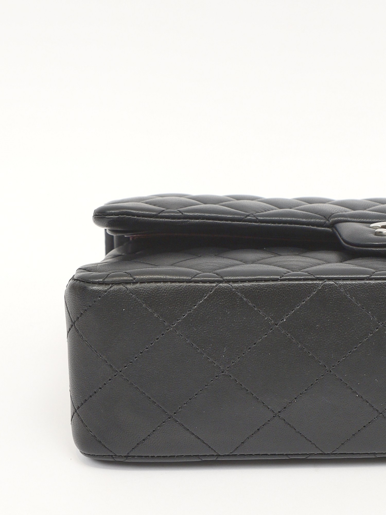 Chanel Timeless Classic 8