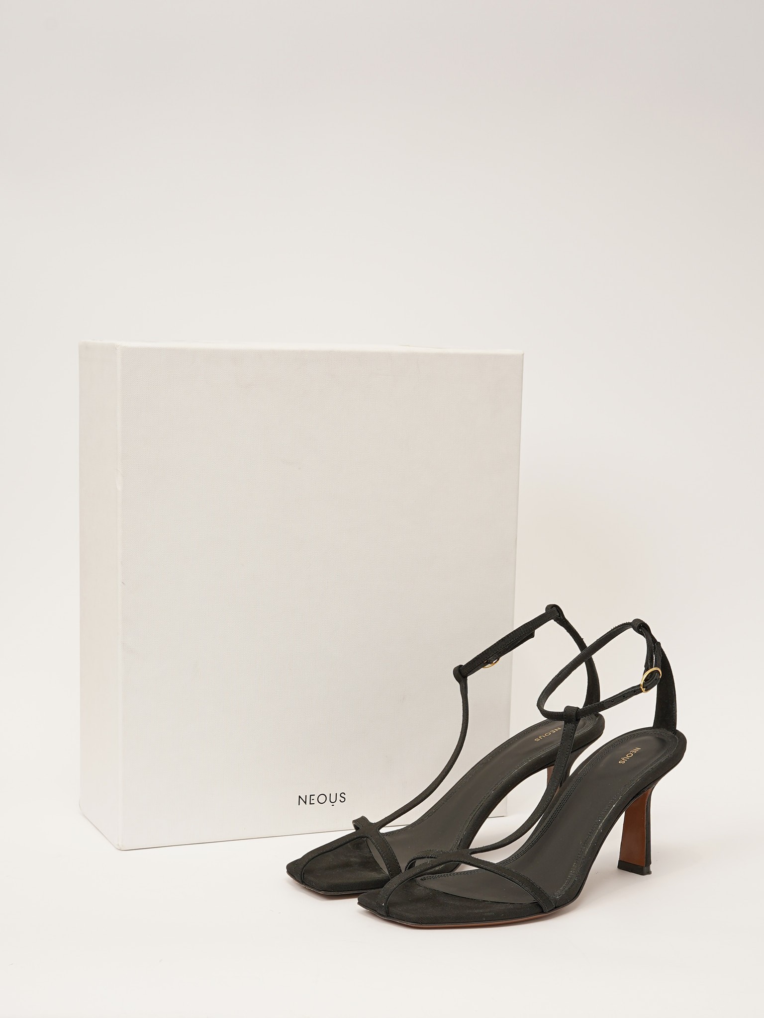 Neous Shoes 39.5 2