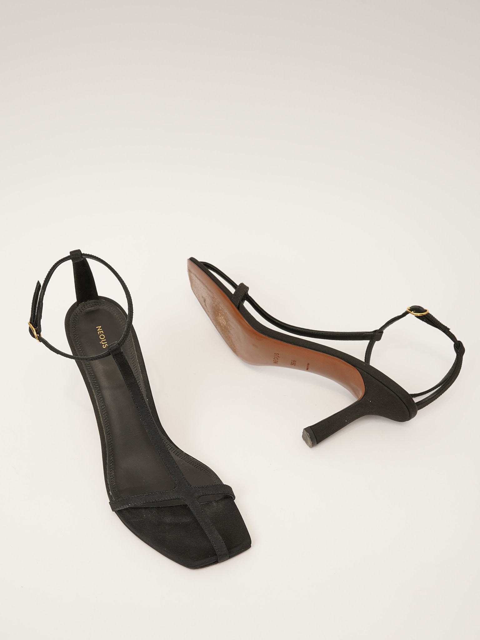 Neous Shoes 39.5 10