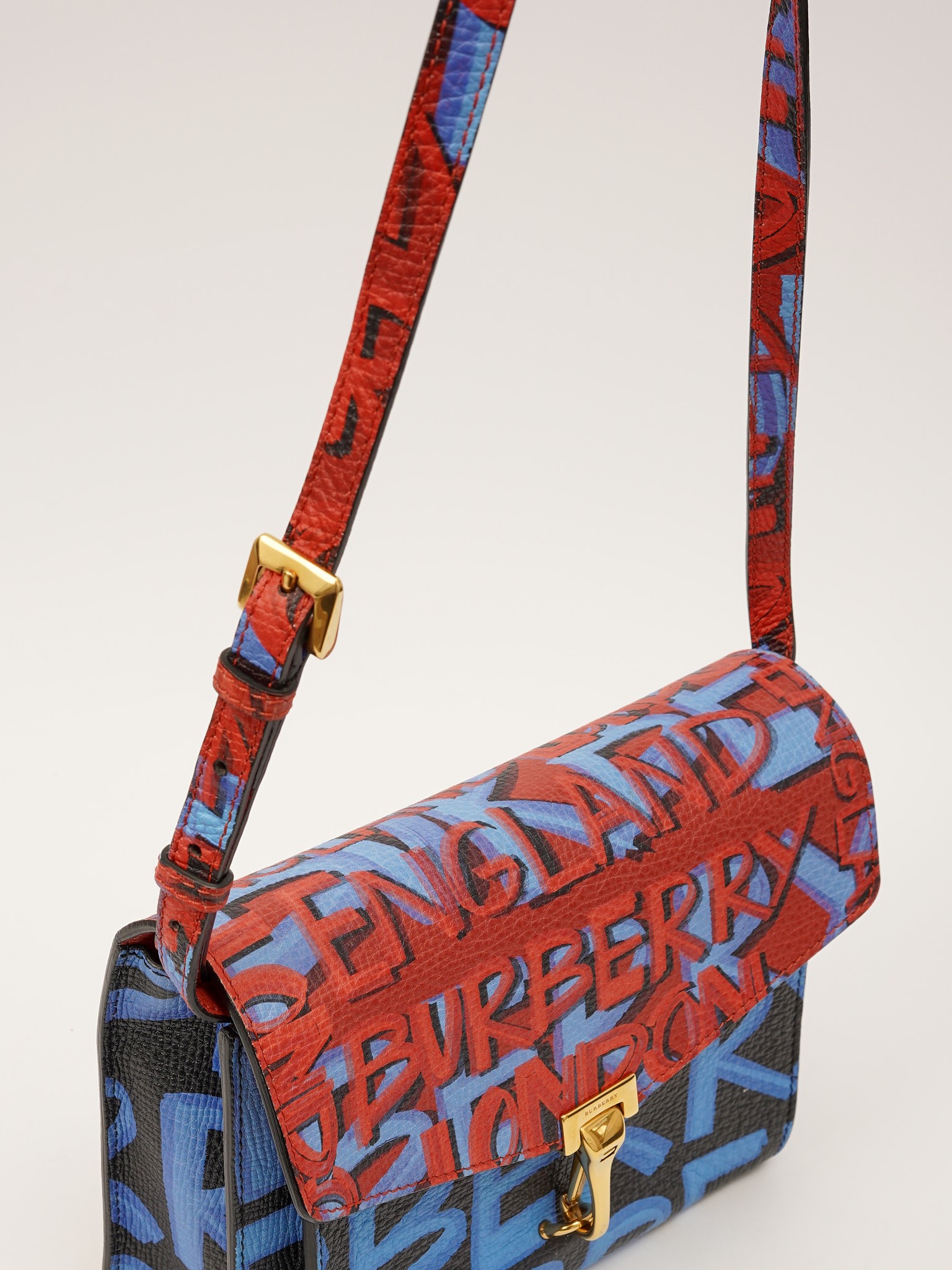 Burberry Macken  4