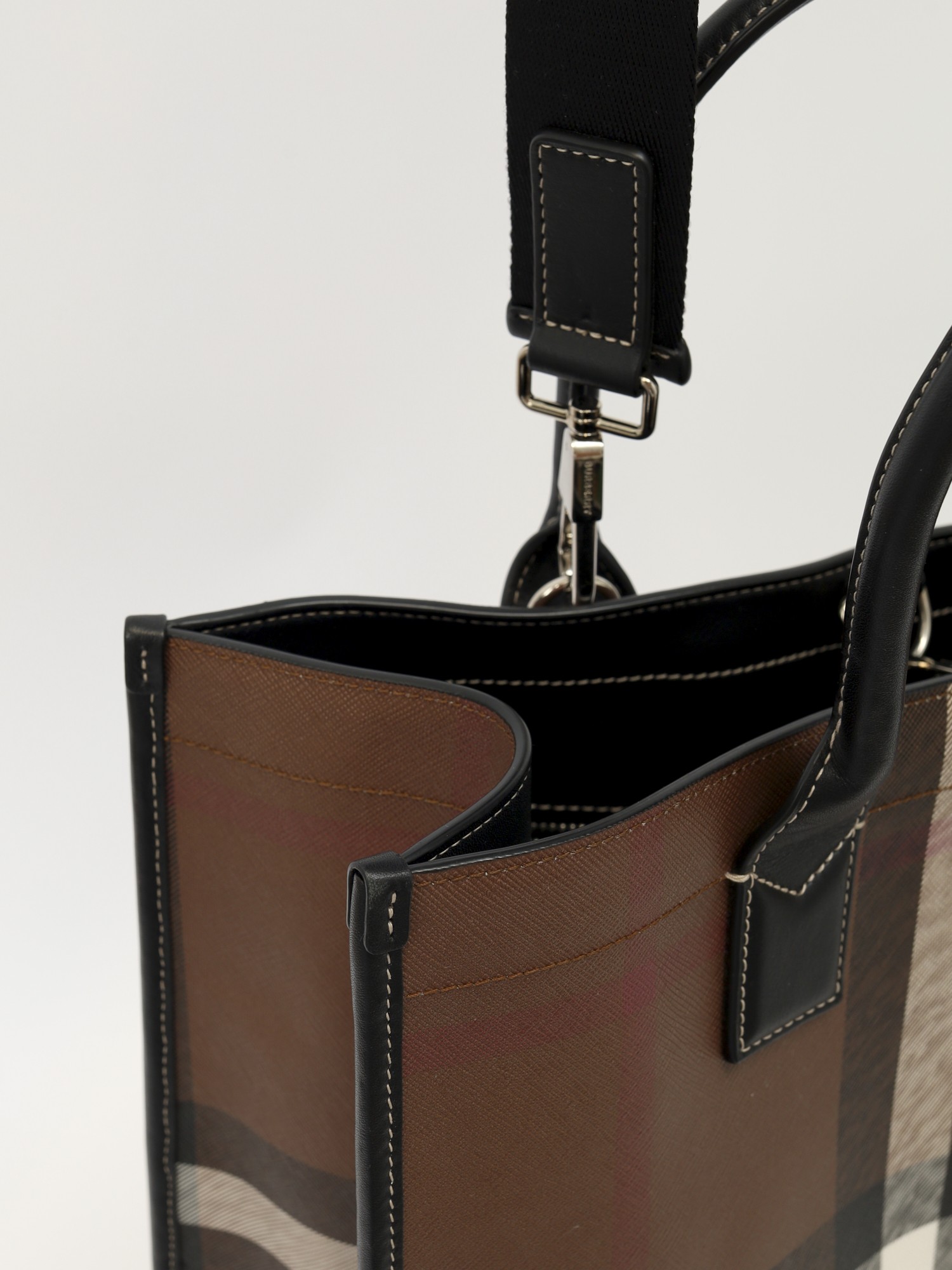 Burberry Canvas Bag  6