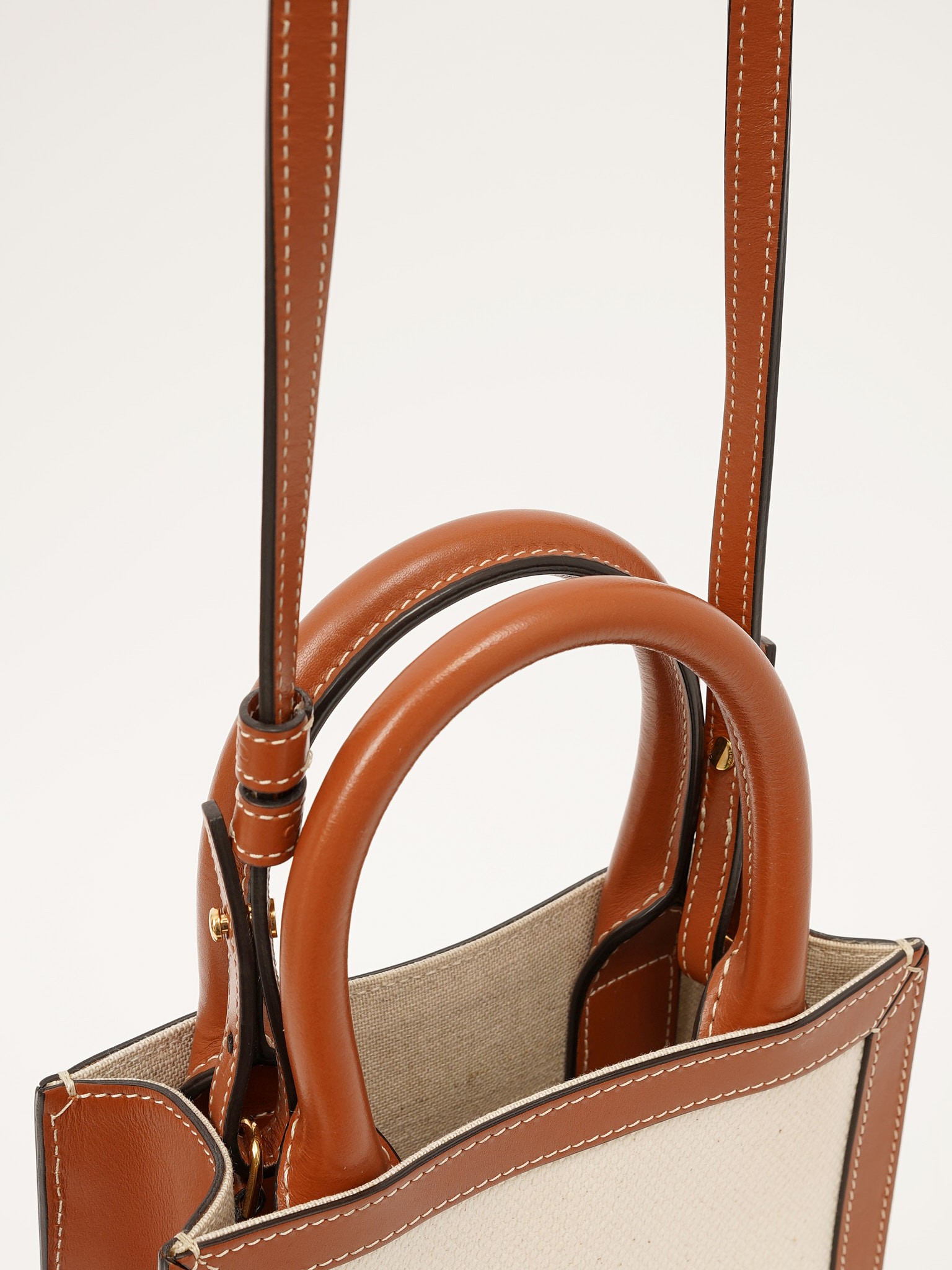 Celine Cabas 4