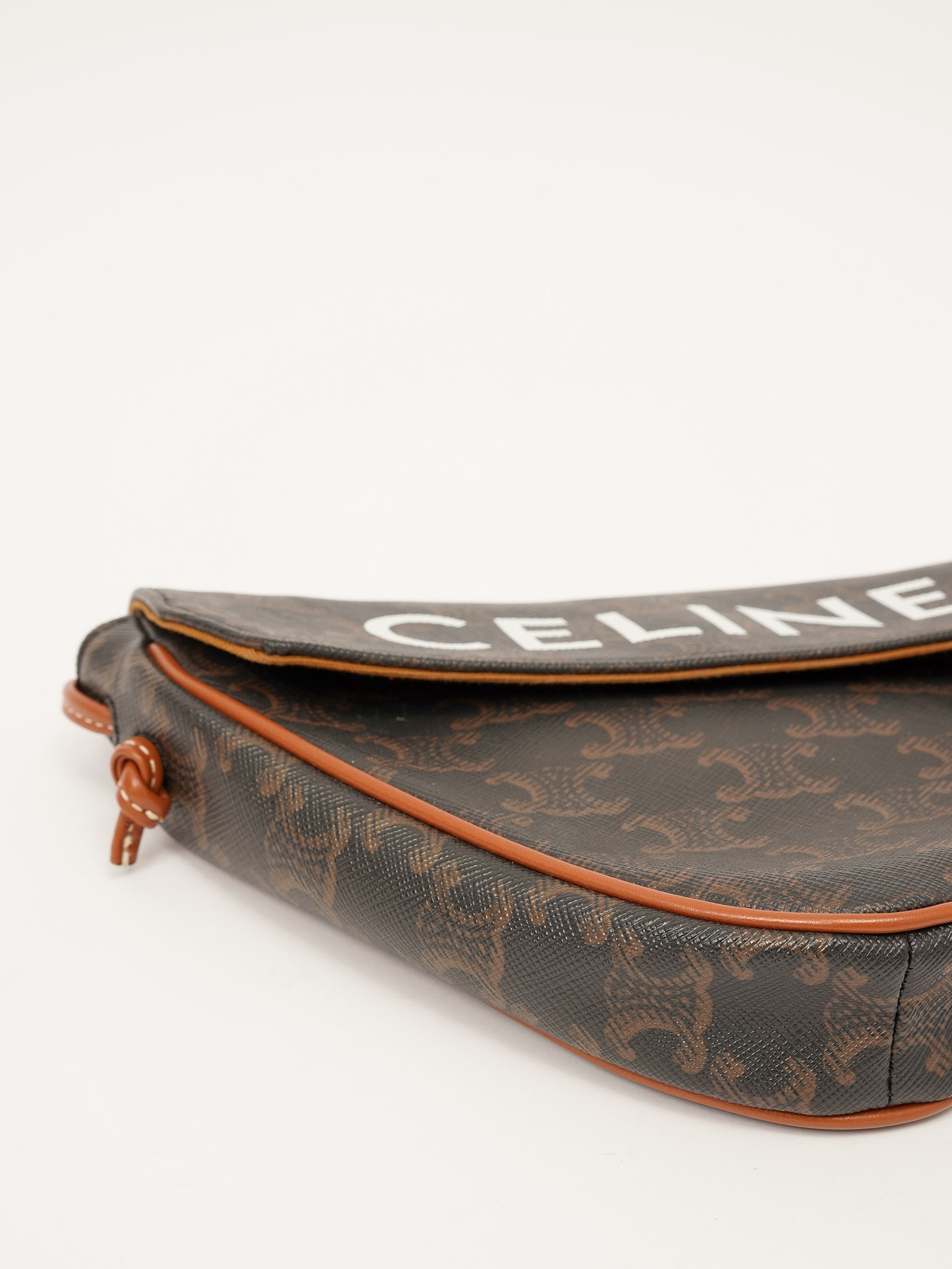 Celine Triomphe 6