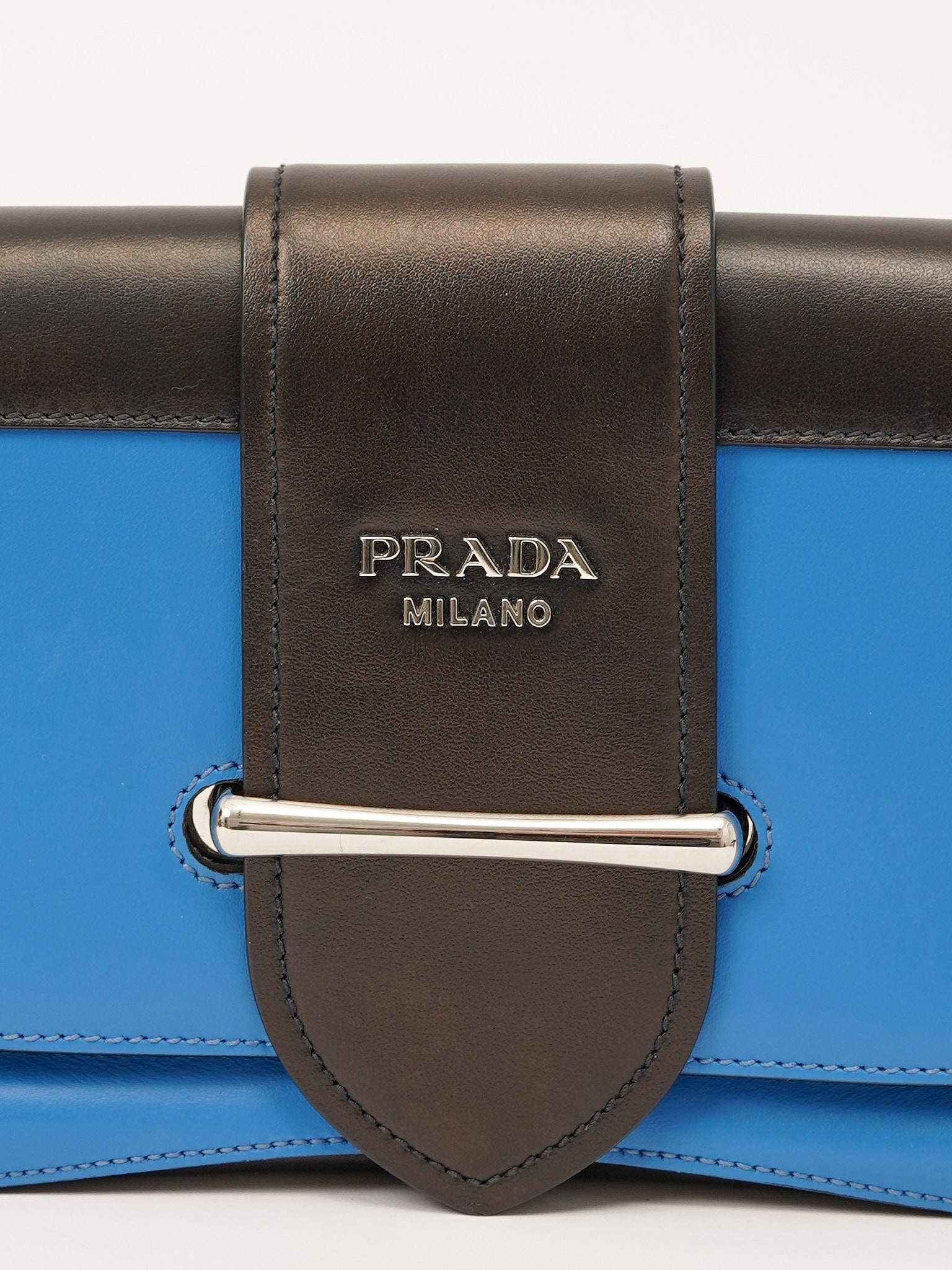 Prada Sidonie 5
