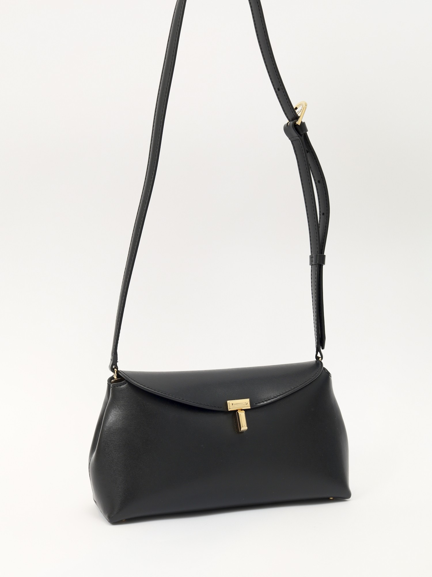 Toteme T-lock 4