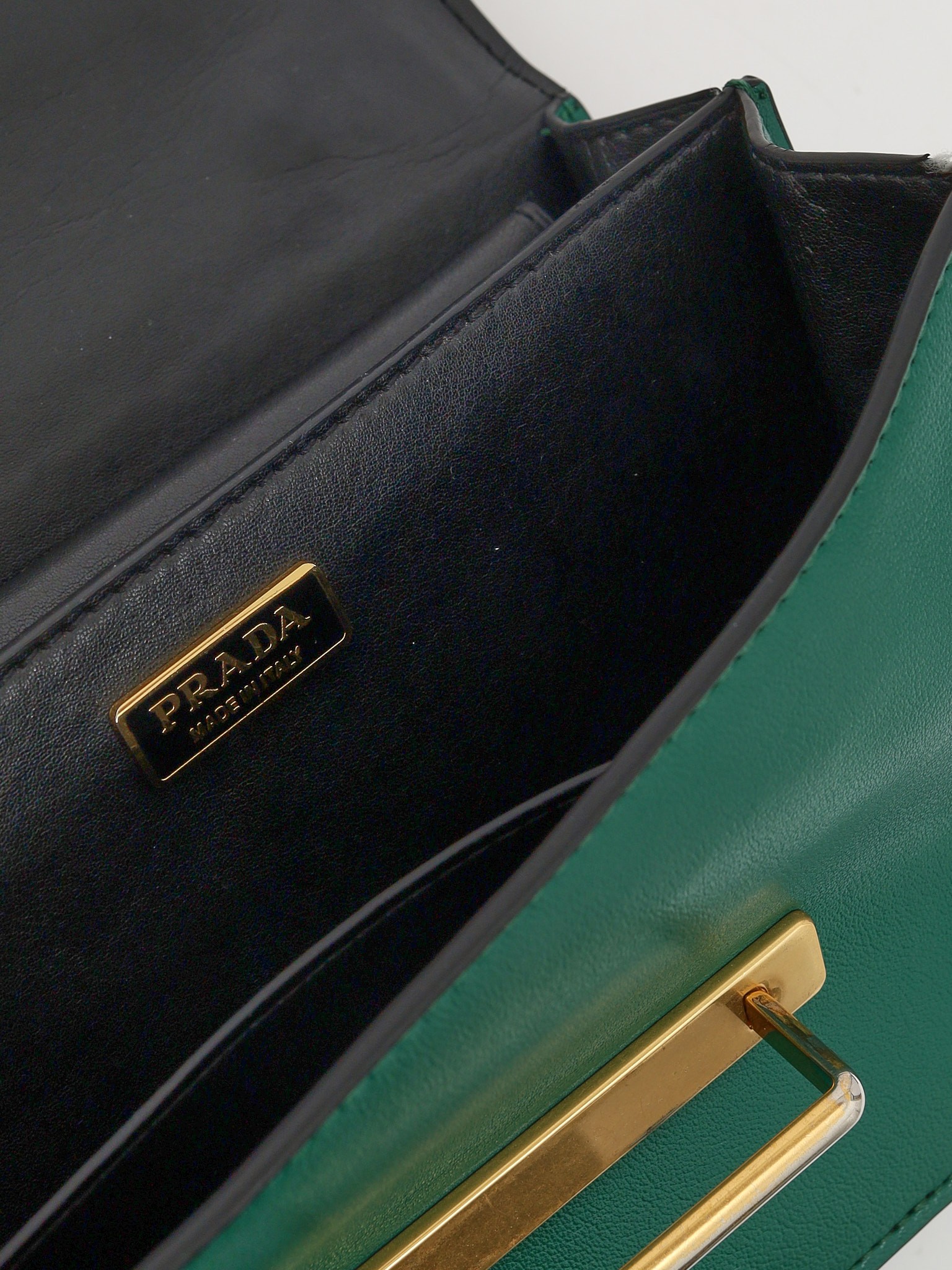 Prada Cahier 8