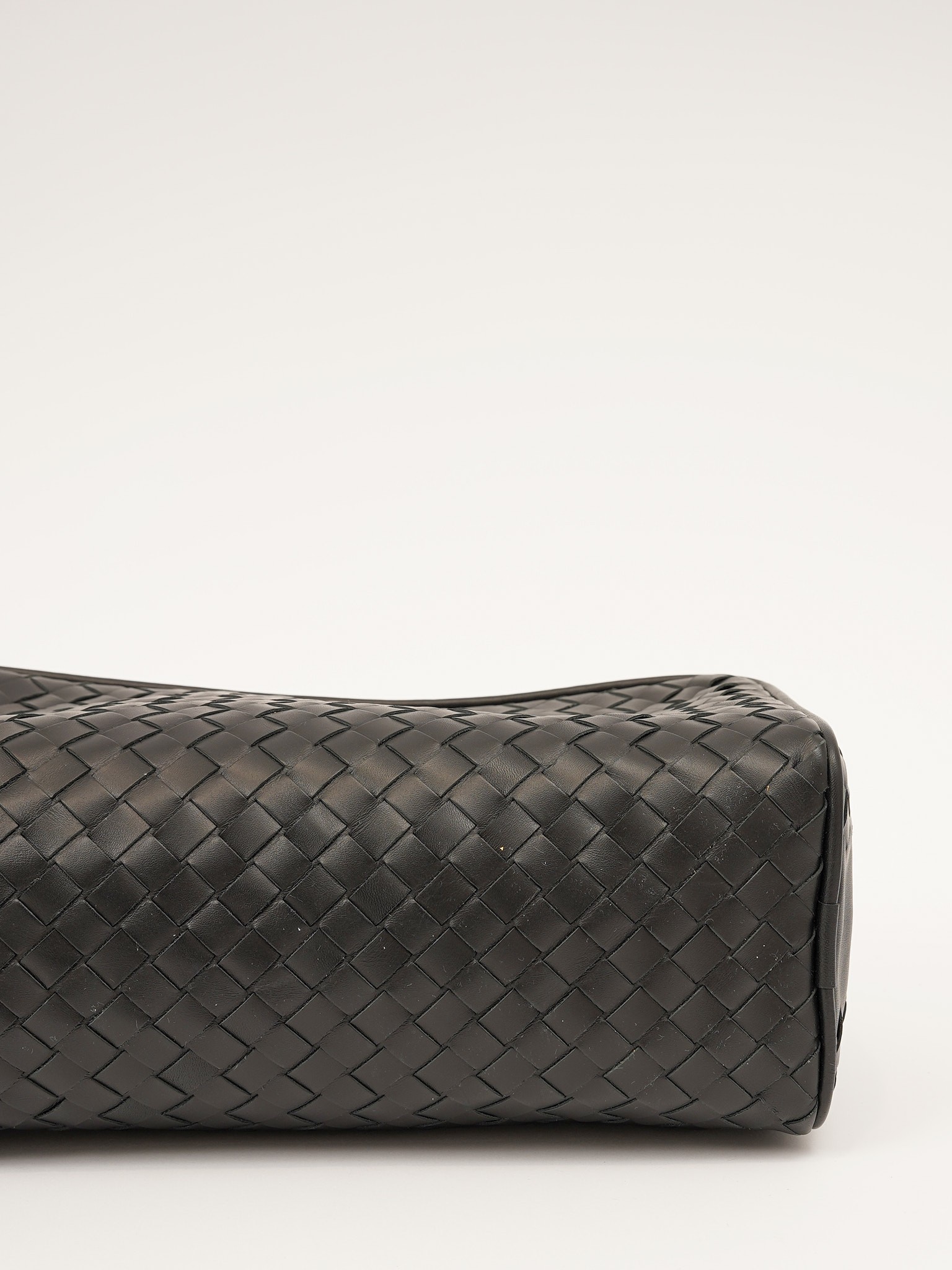 Bottega Veneta Case  7