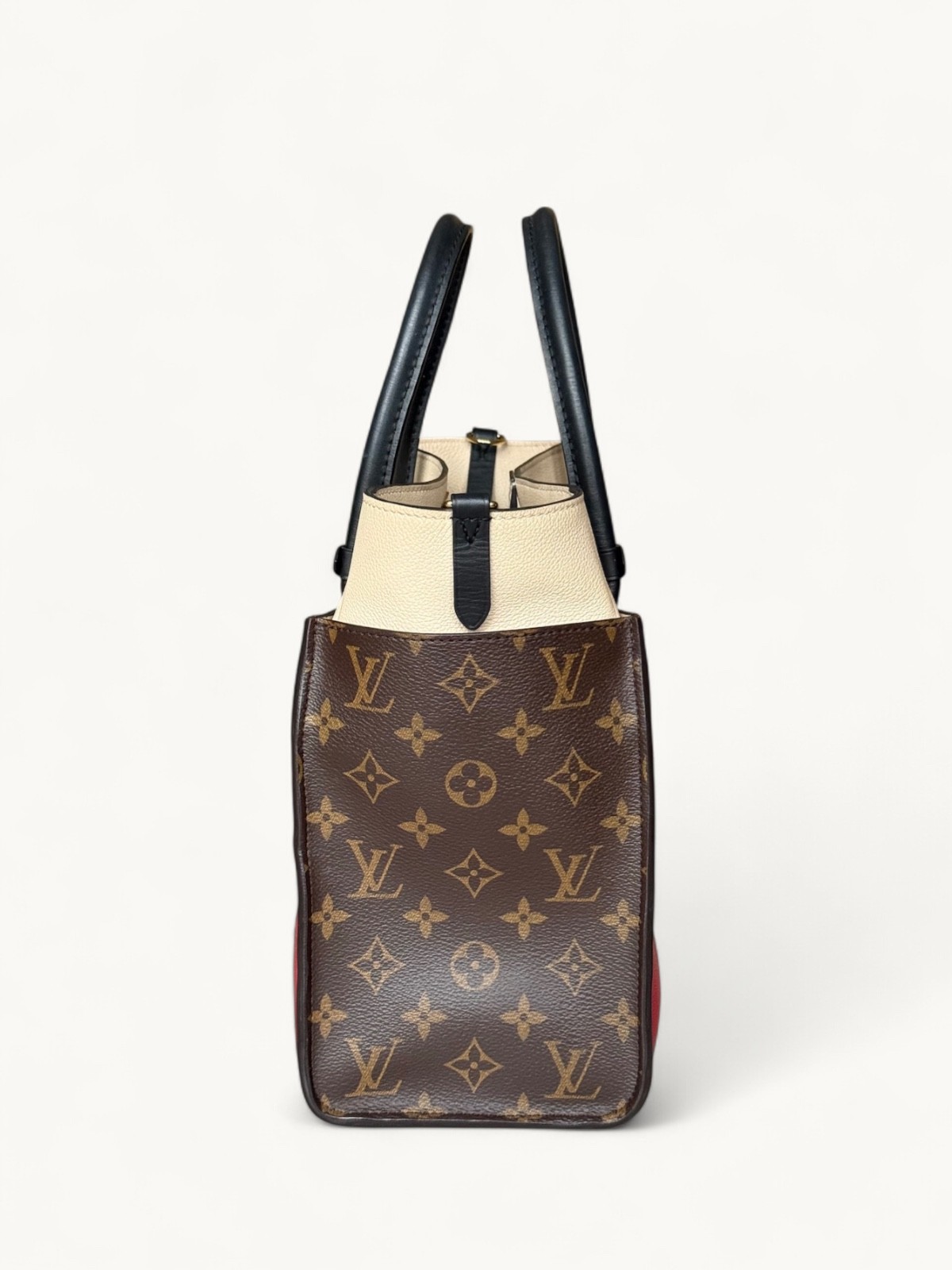 Louis Vuitton On My Side 3