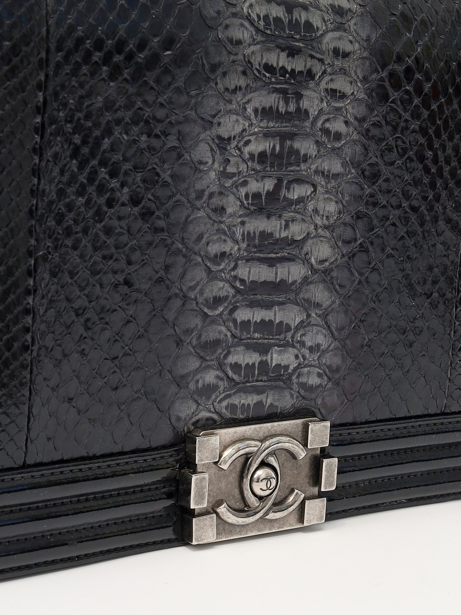 Chanel Boy 5
