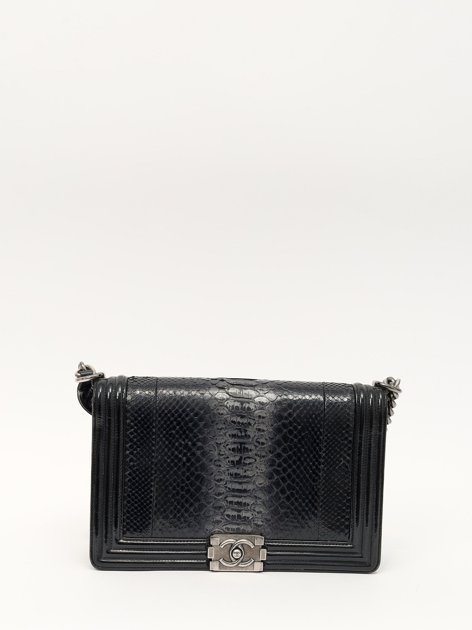 Chanel Boy 0