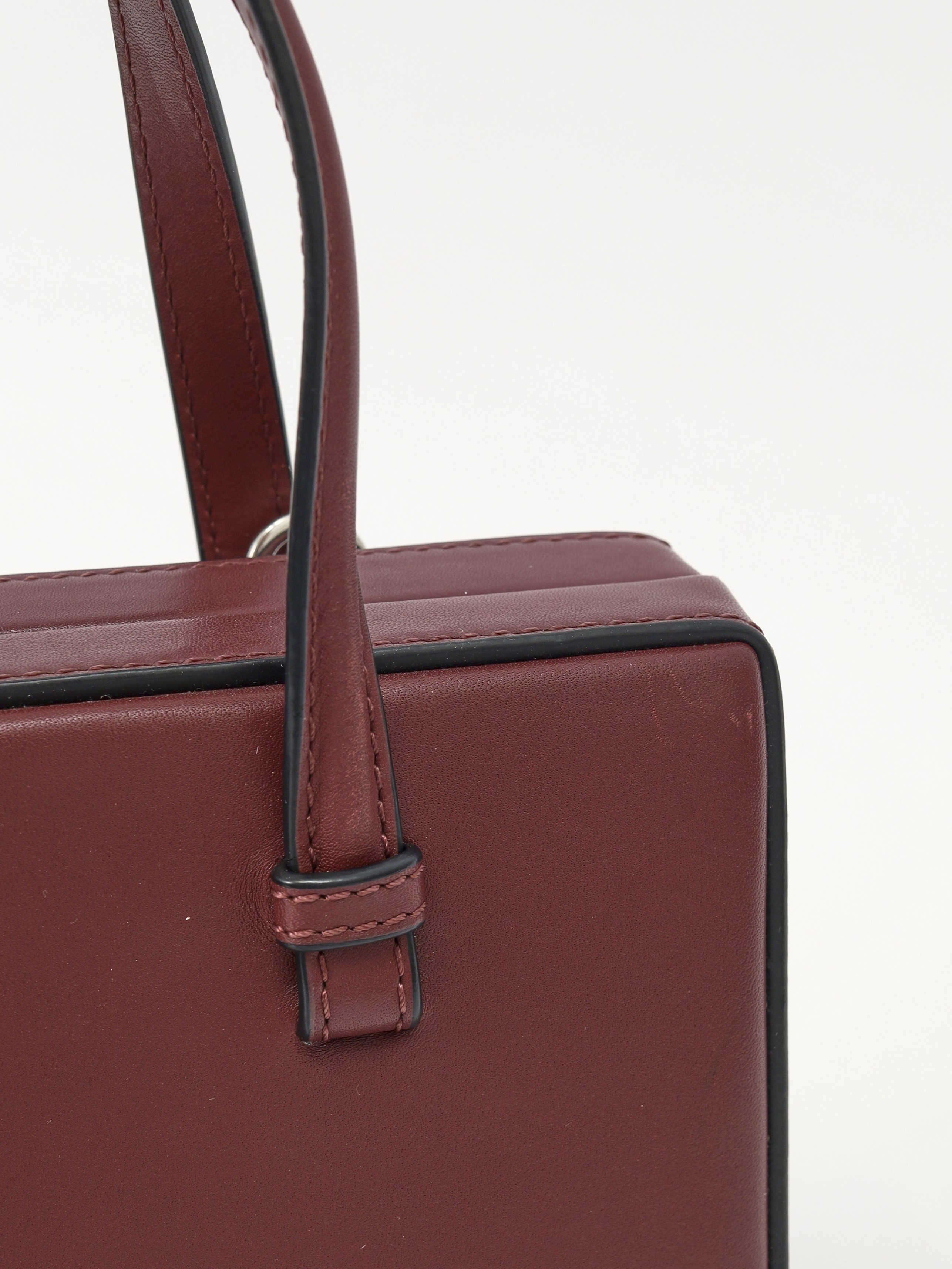 Loewe Postal 8