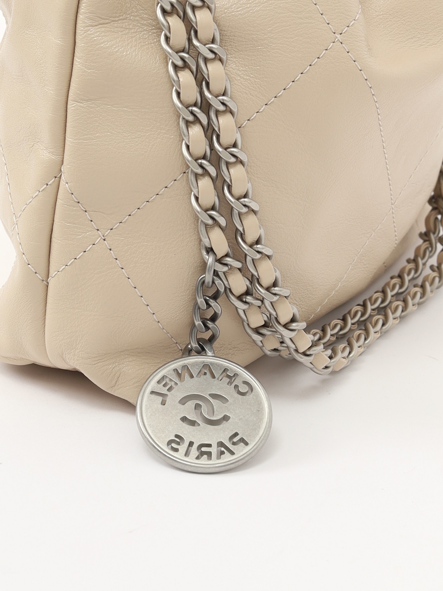 Chanel 22 6
