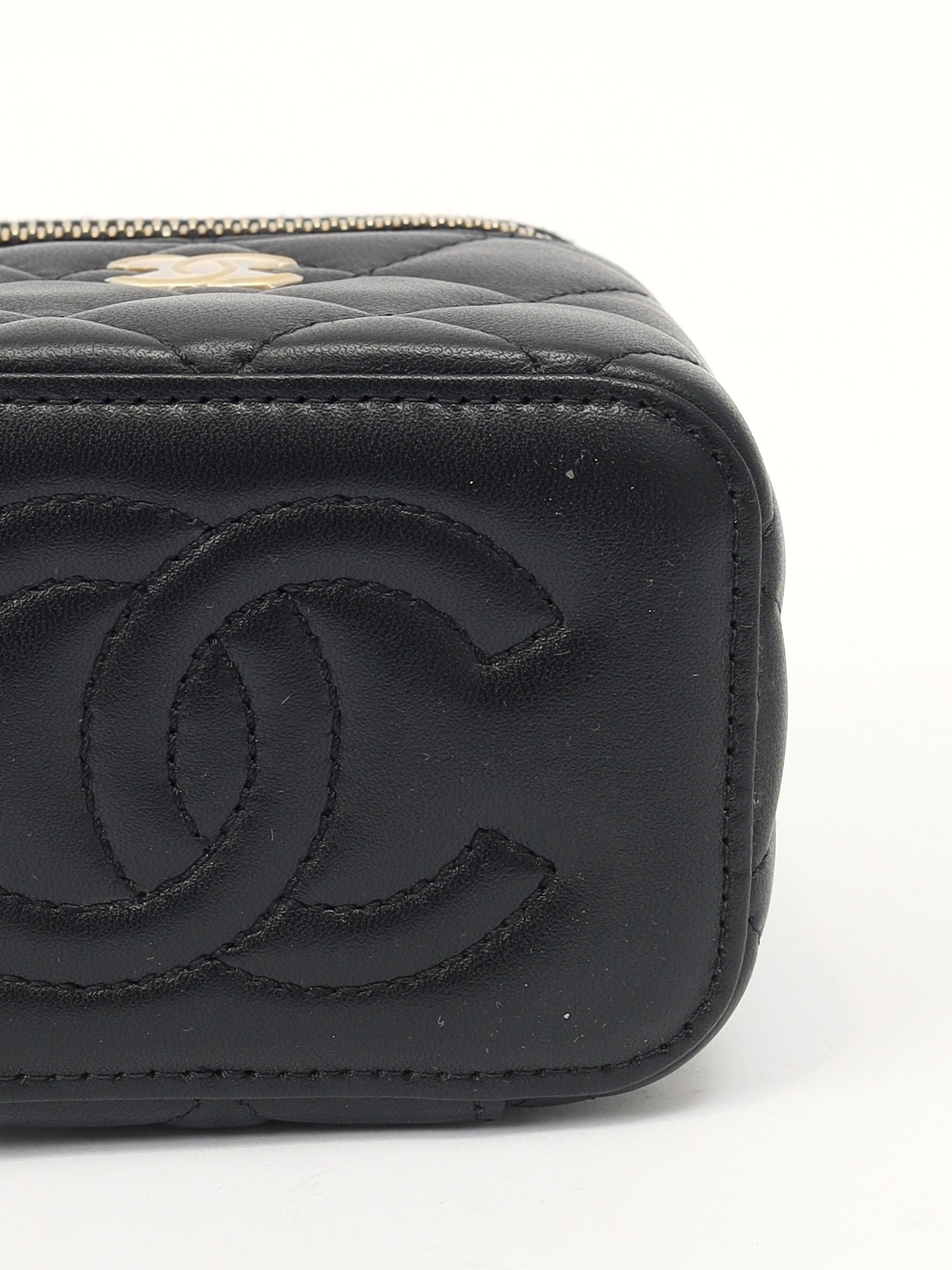 Chanel Vanity 9