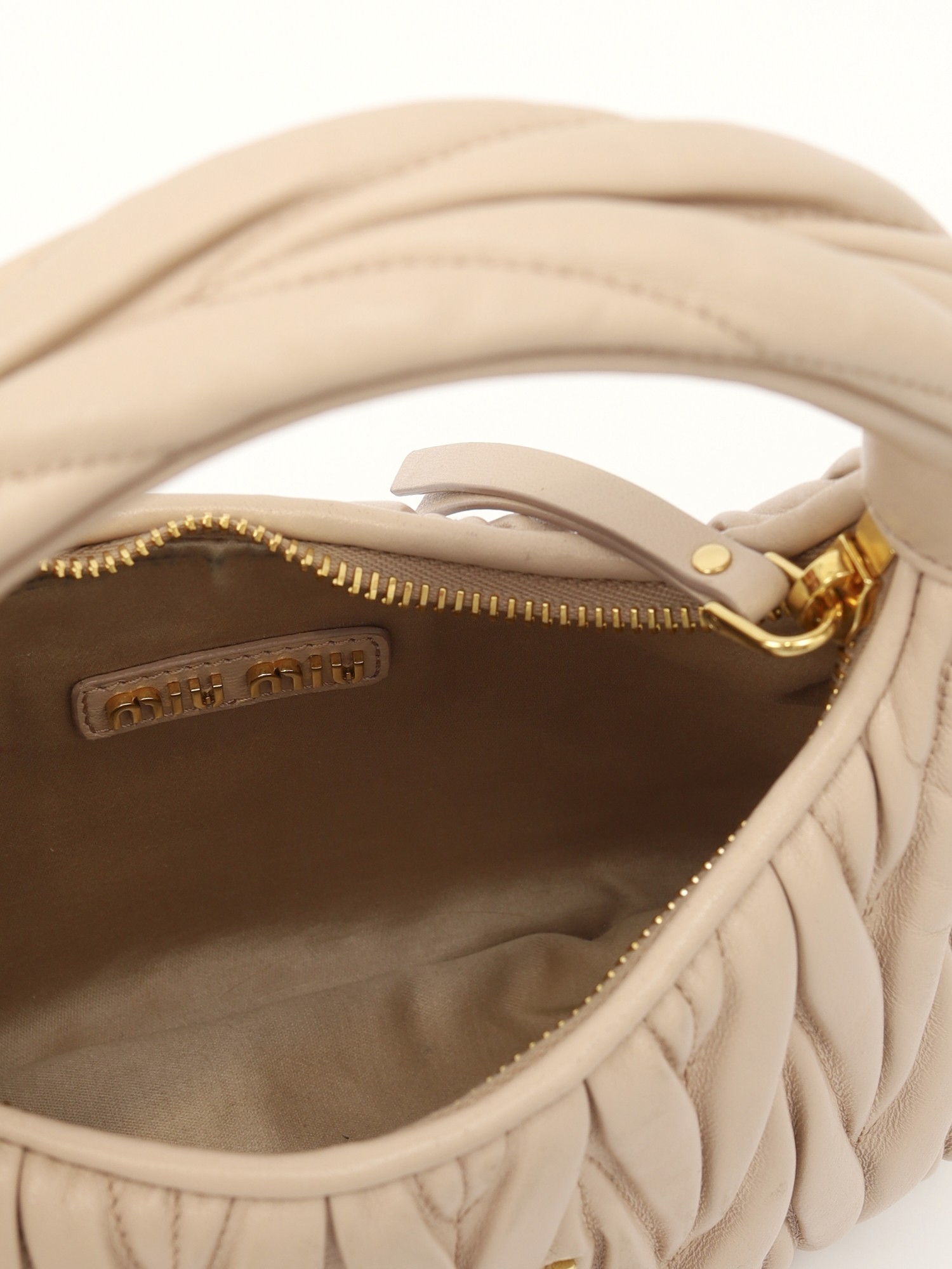 Miu Miu Wander  10