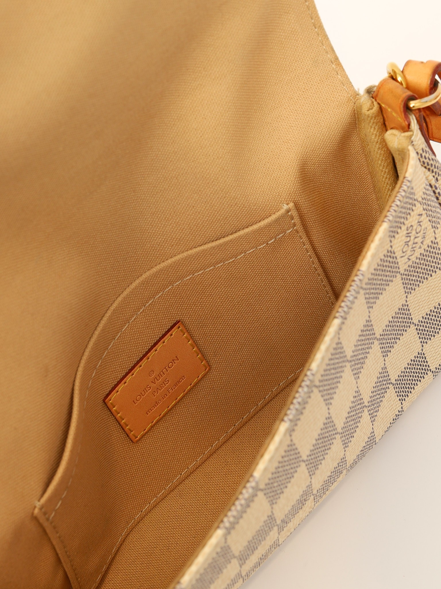 Louis Vuitton Favorite 9