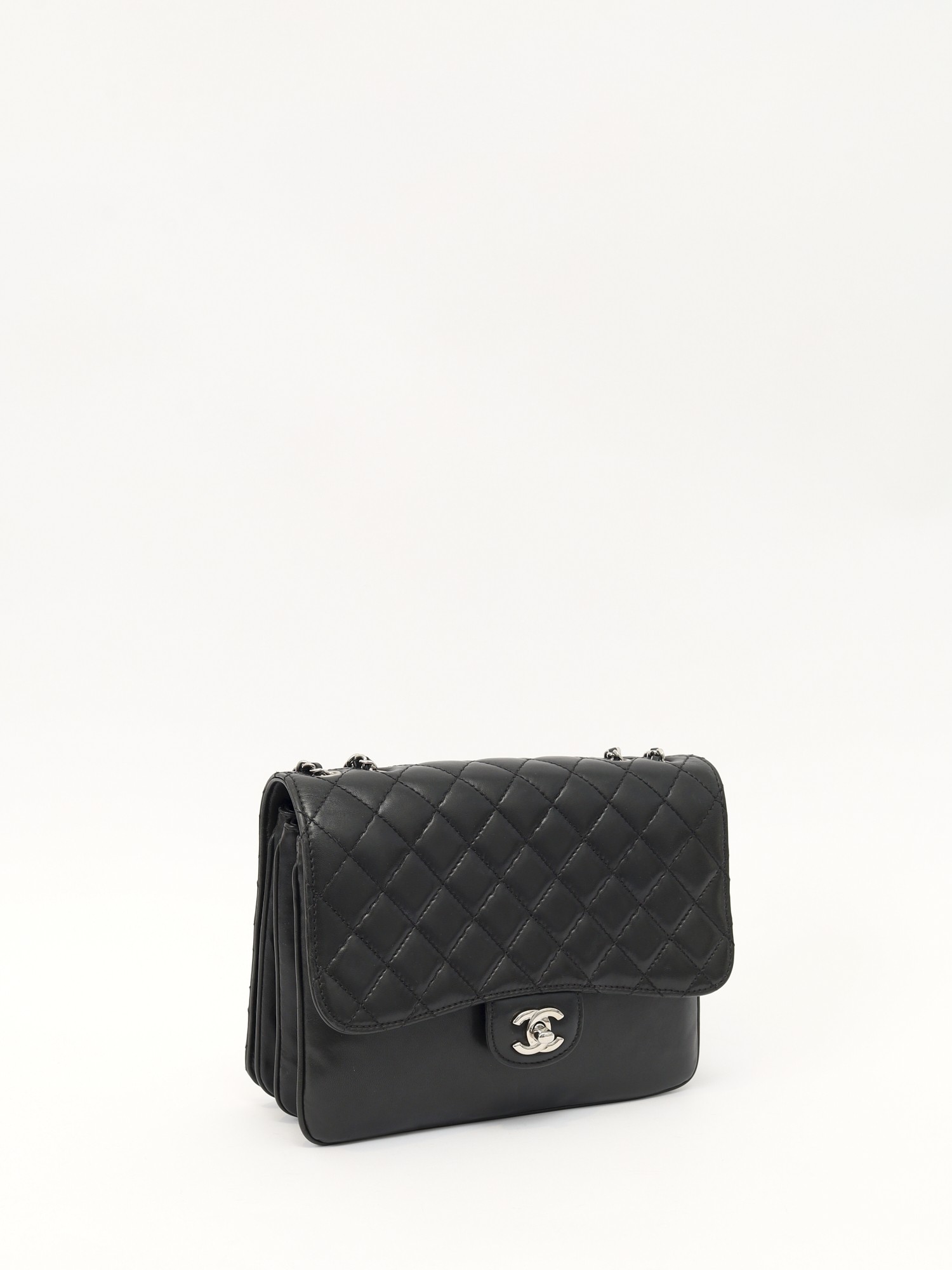 Chanel Timeless Classic 2