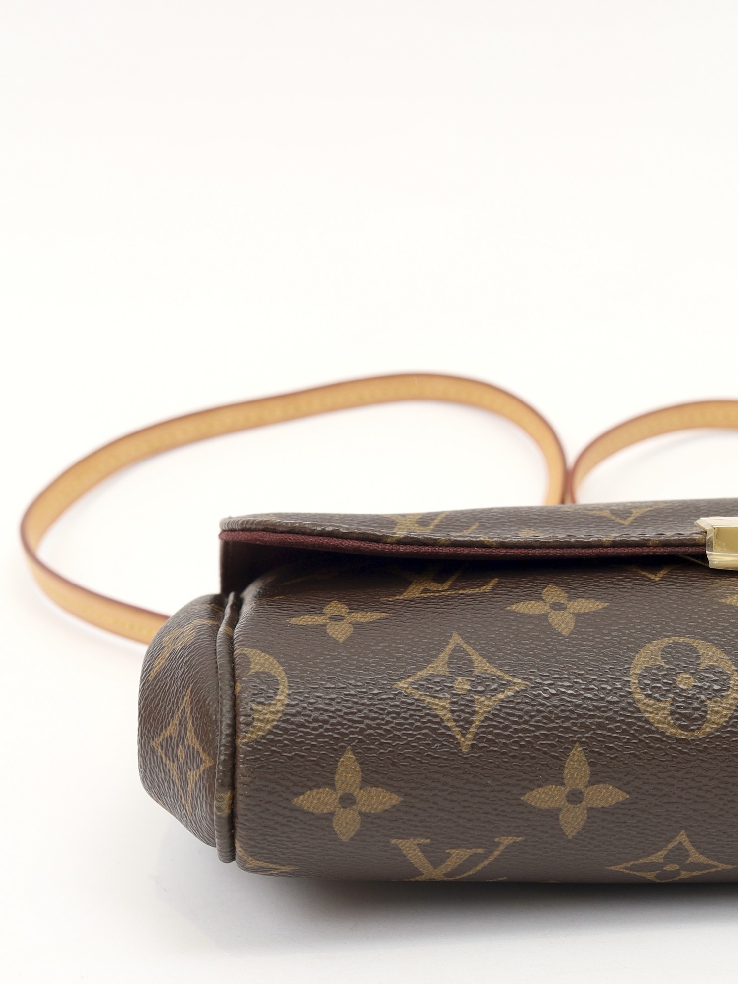 Louis Vuitton Favorite 9