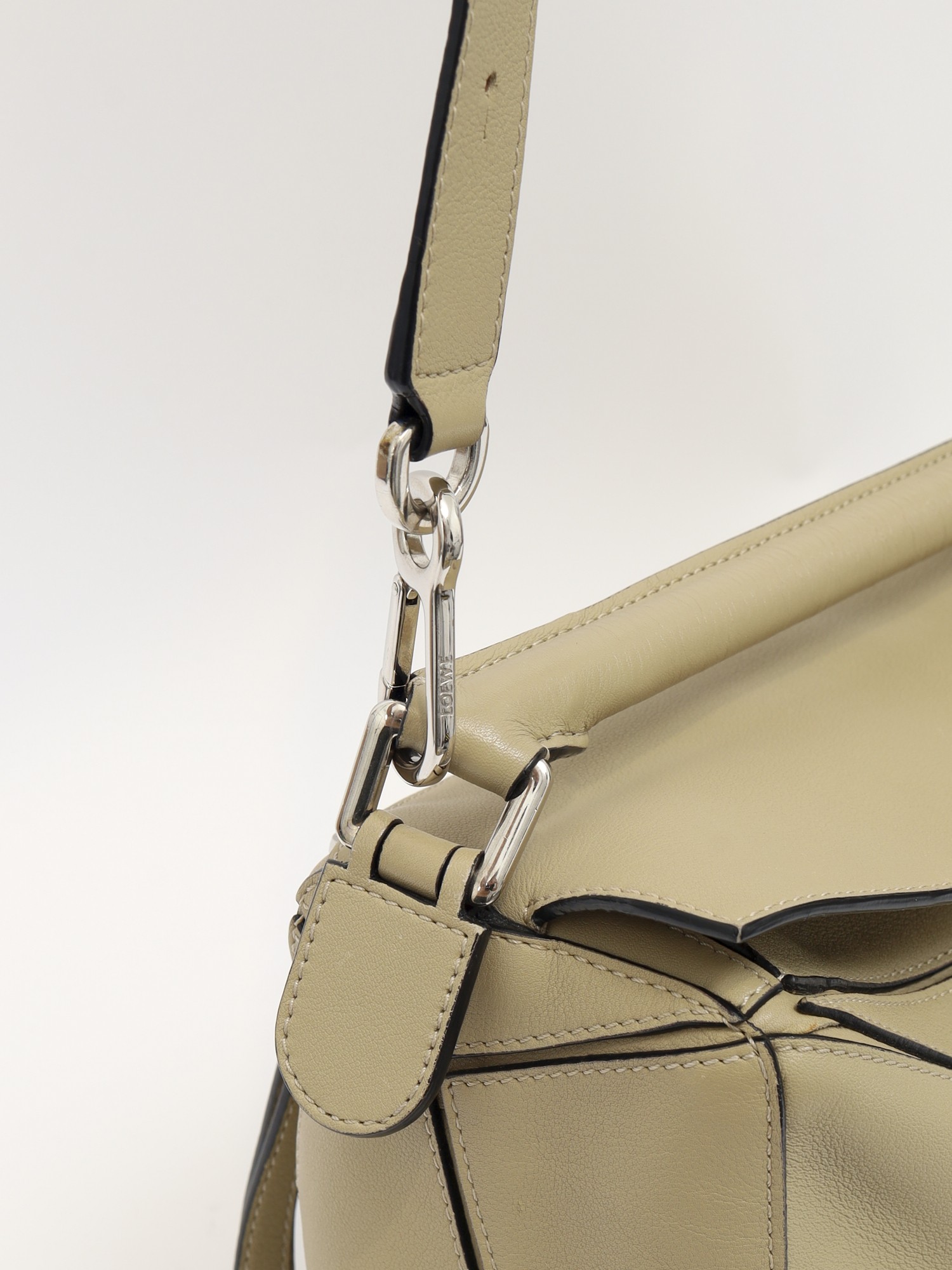 Loewe Puzzle 6