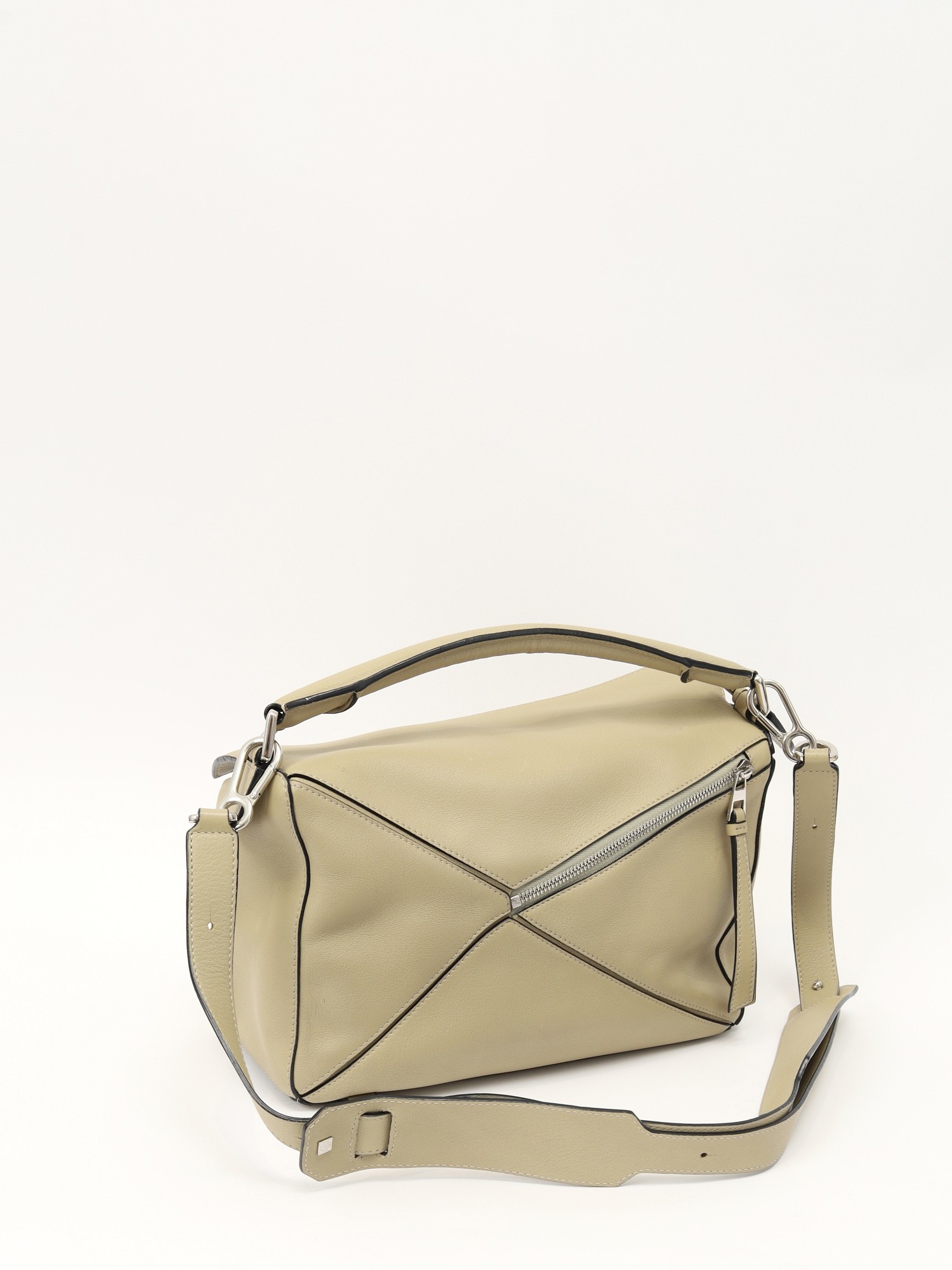 Loewe Puzzle 3