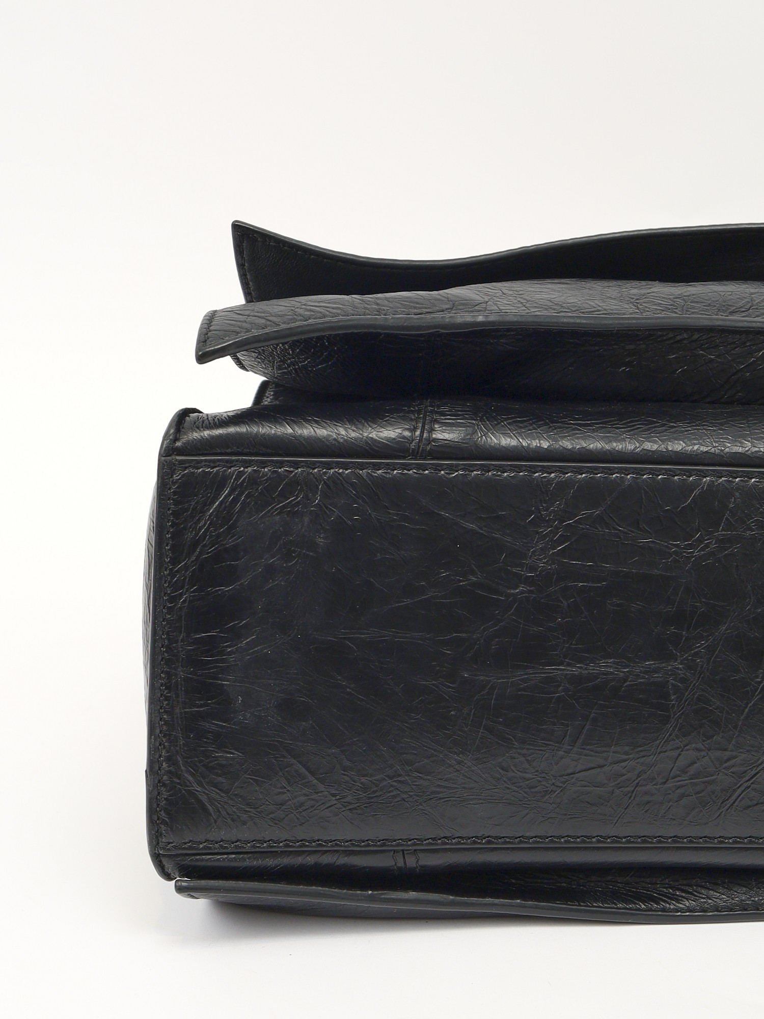 Balenciaga Crush  8