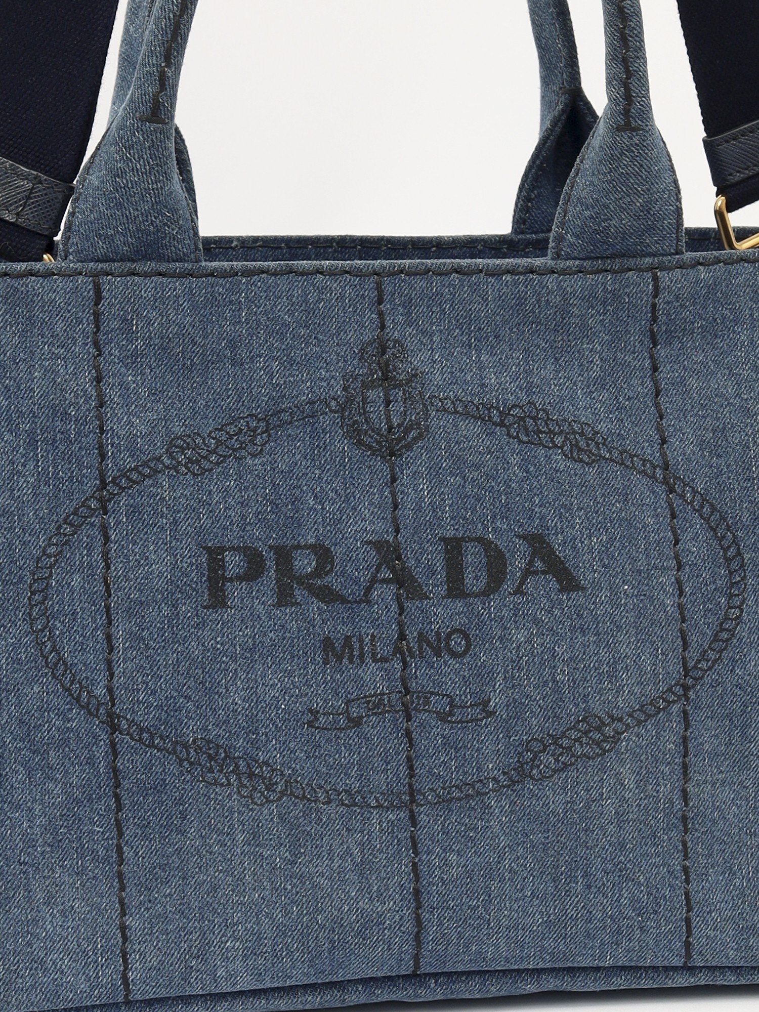 Prada Canapa 5