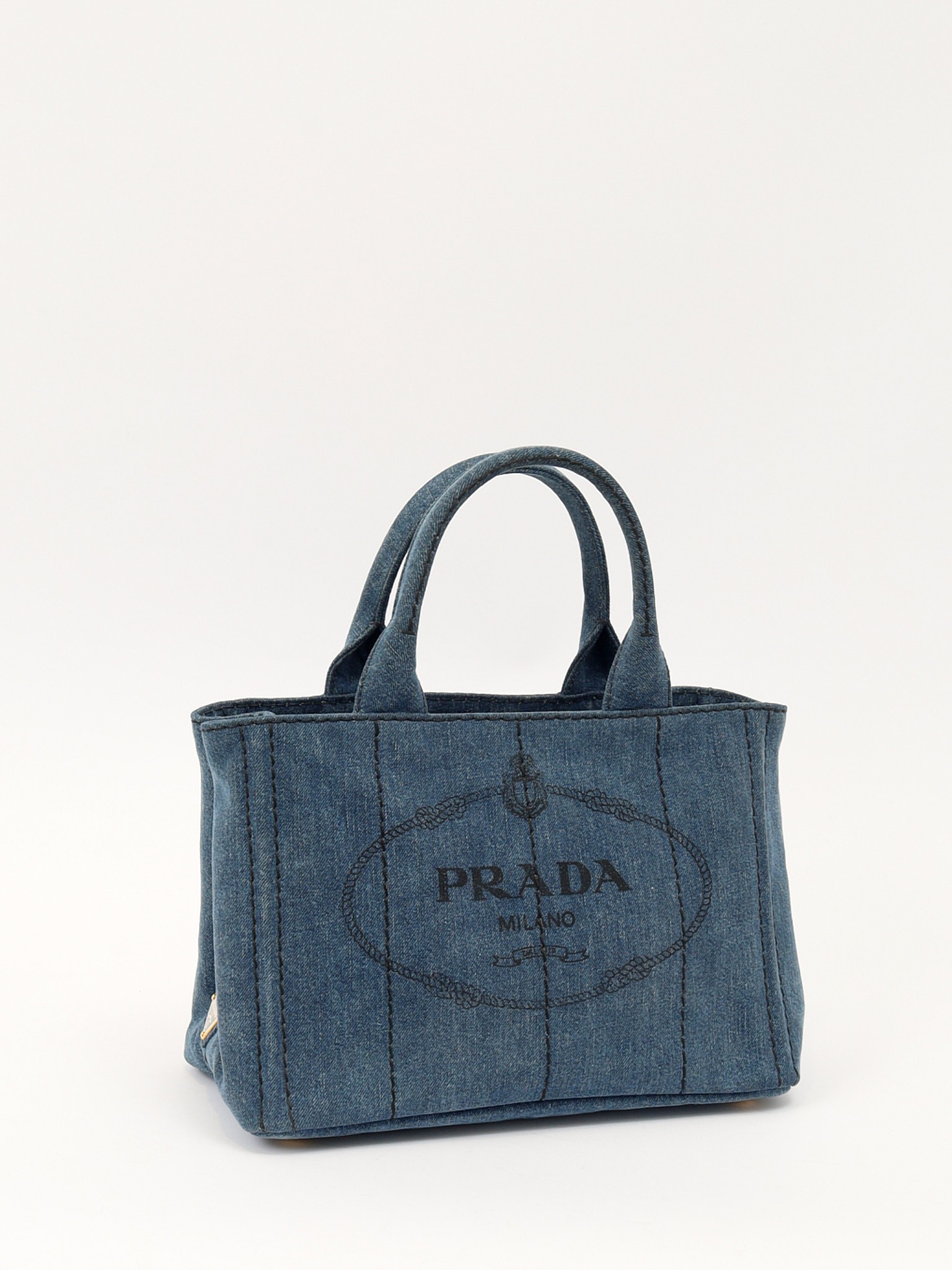 Prada Canapa 2