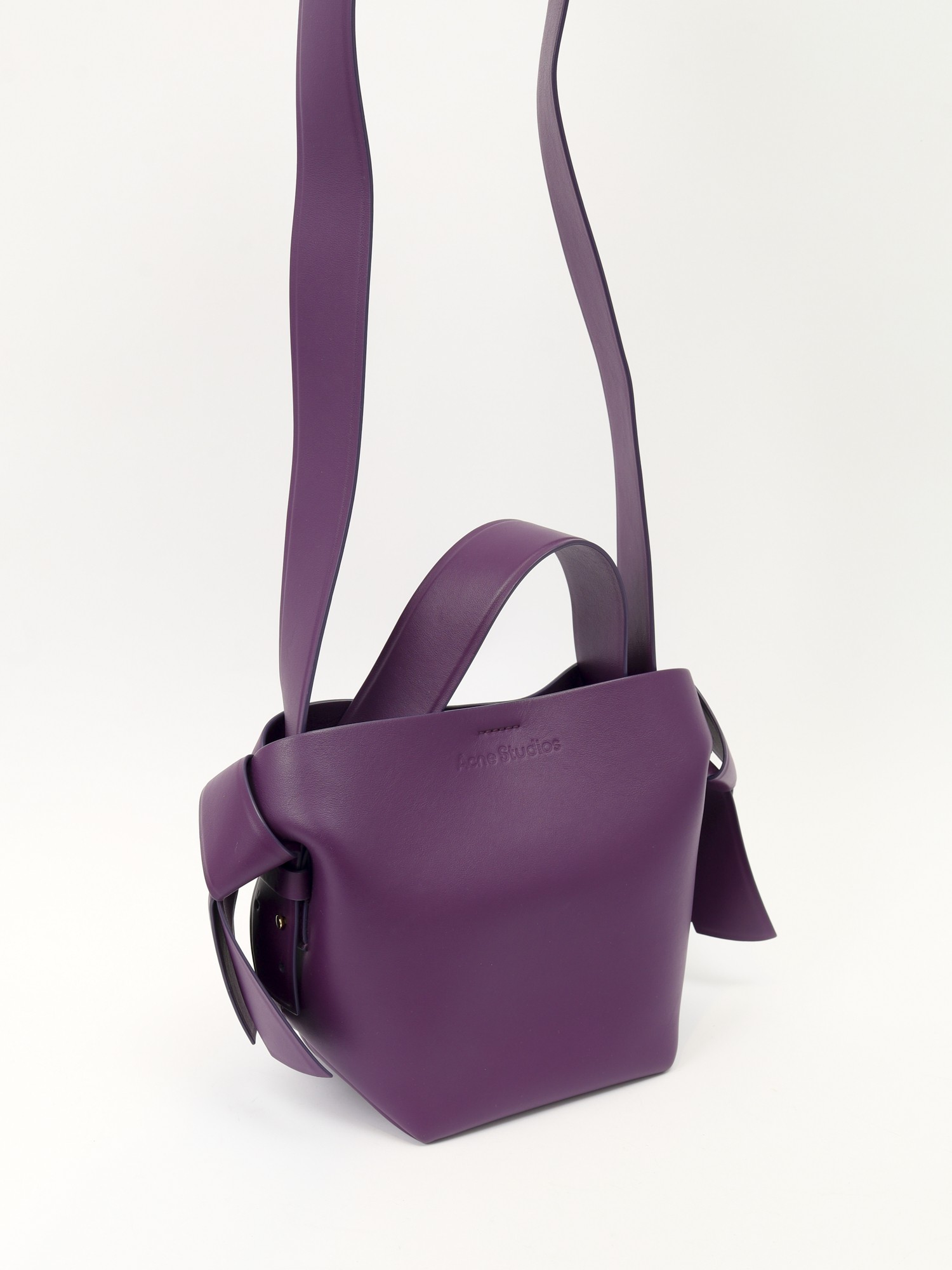 Acne Studios Musubi 4