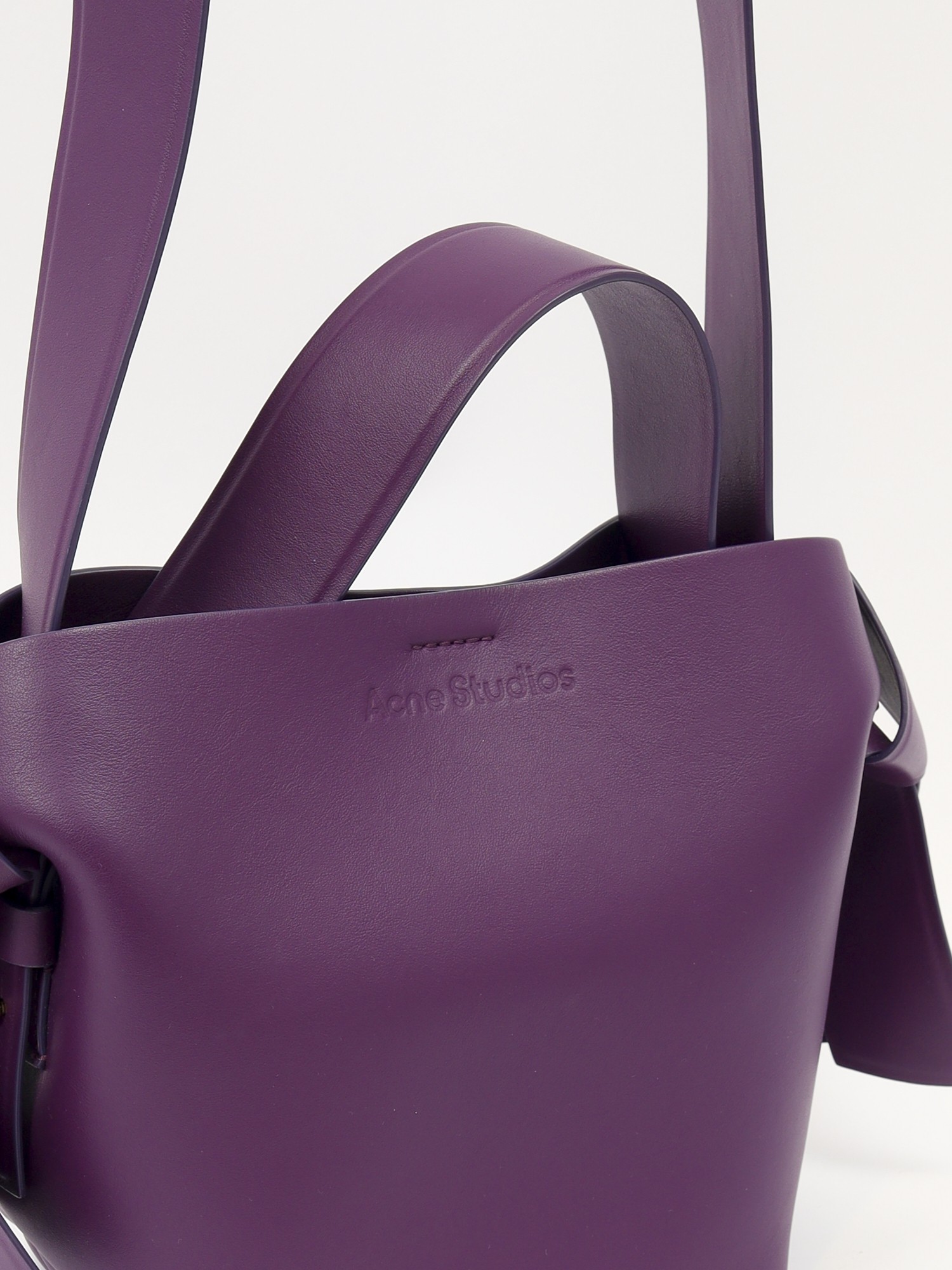 Acne Studios Musubi 5