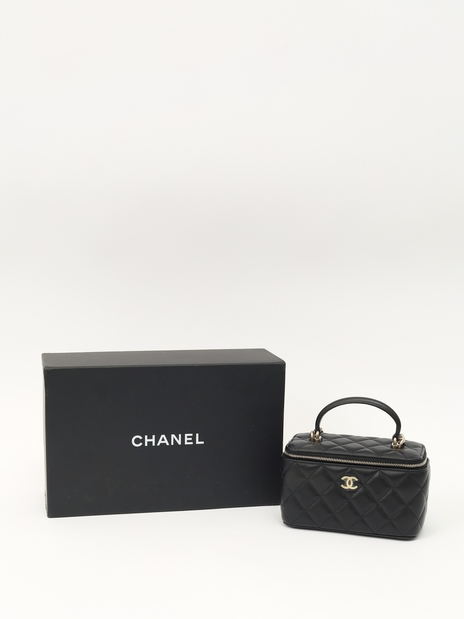 Chanel Vanity  4