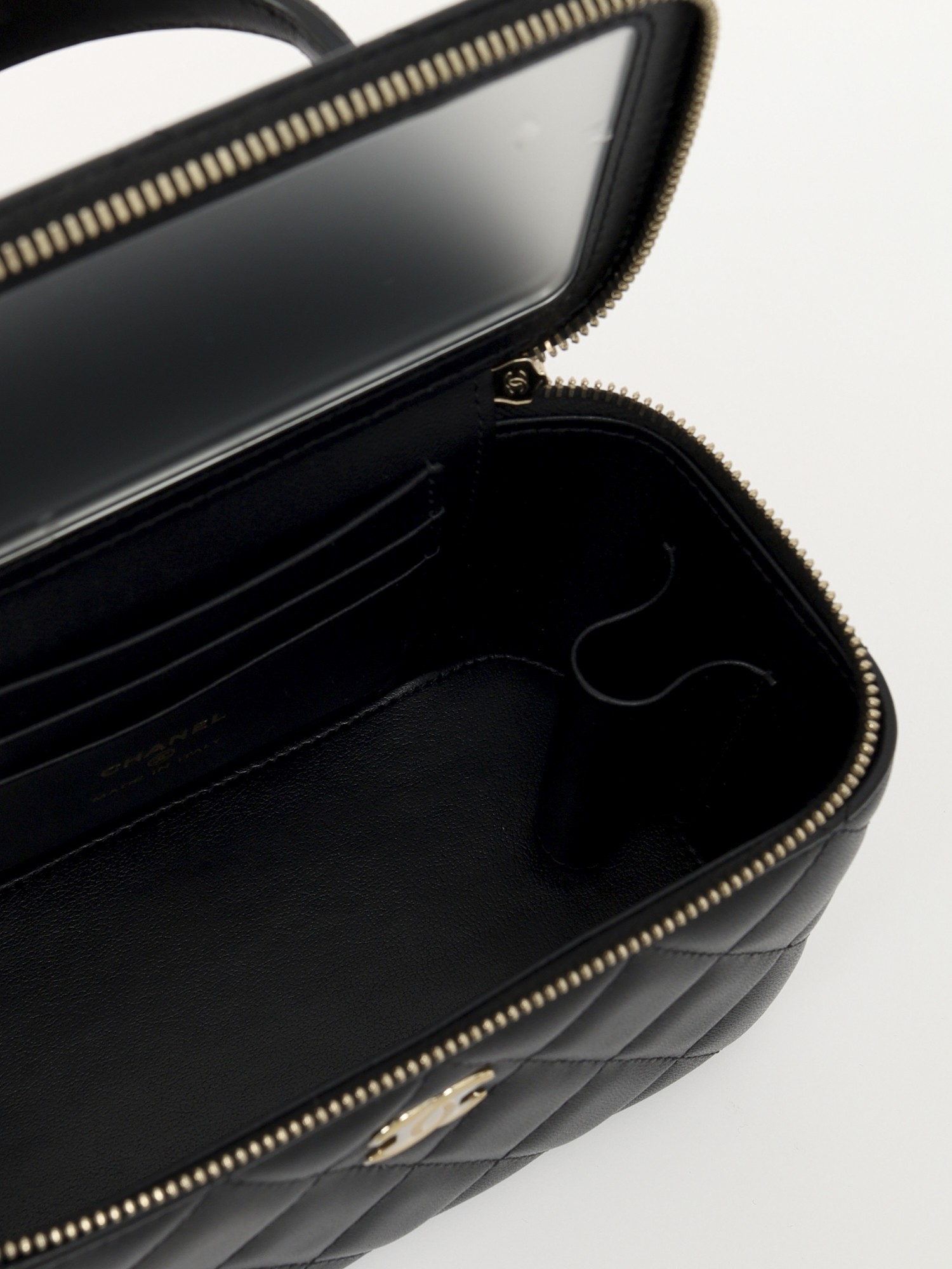 Chanel Vanity  11