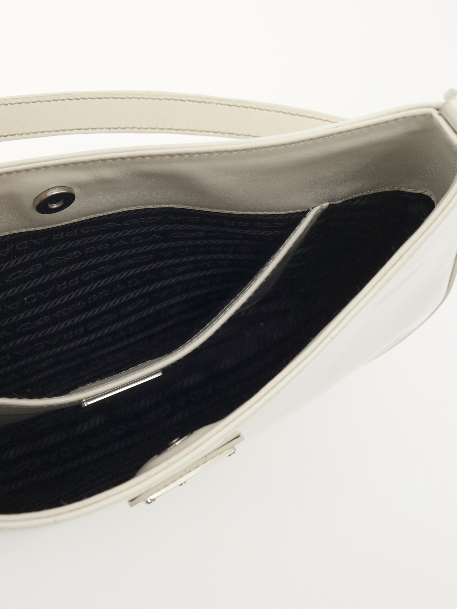 Prada Cleo 9