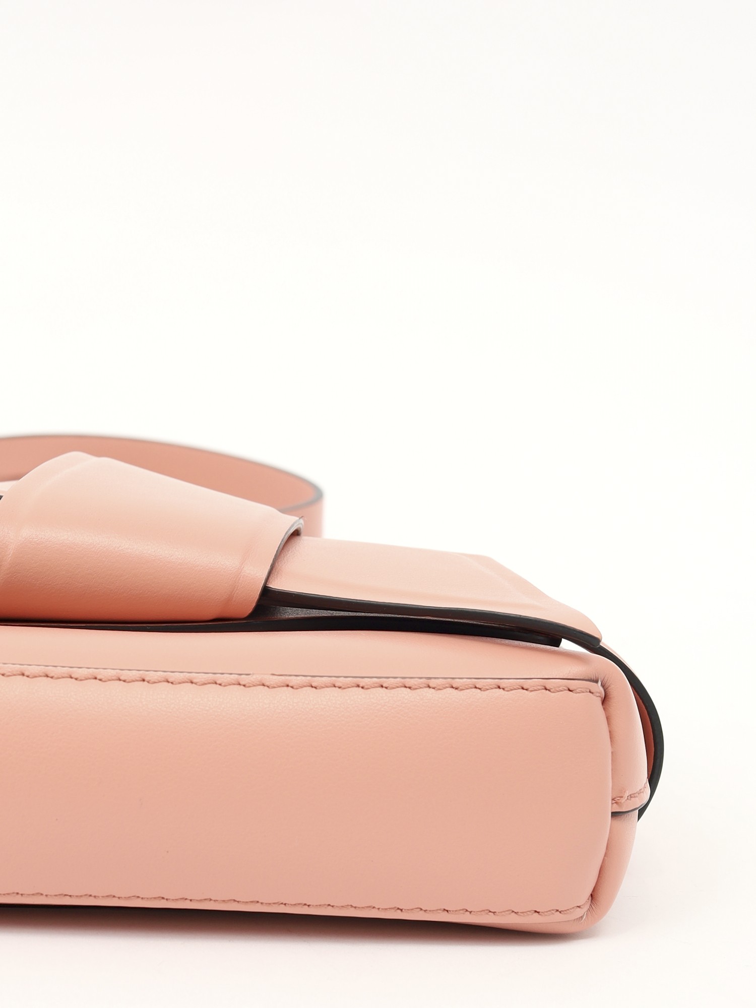 Acne Studios Musubi 9