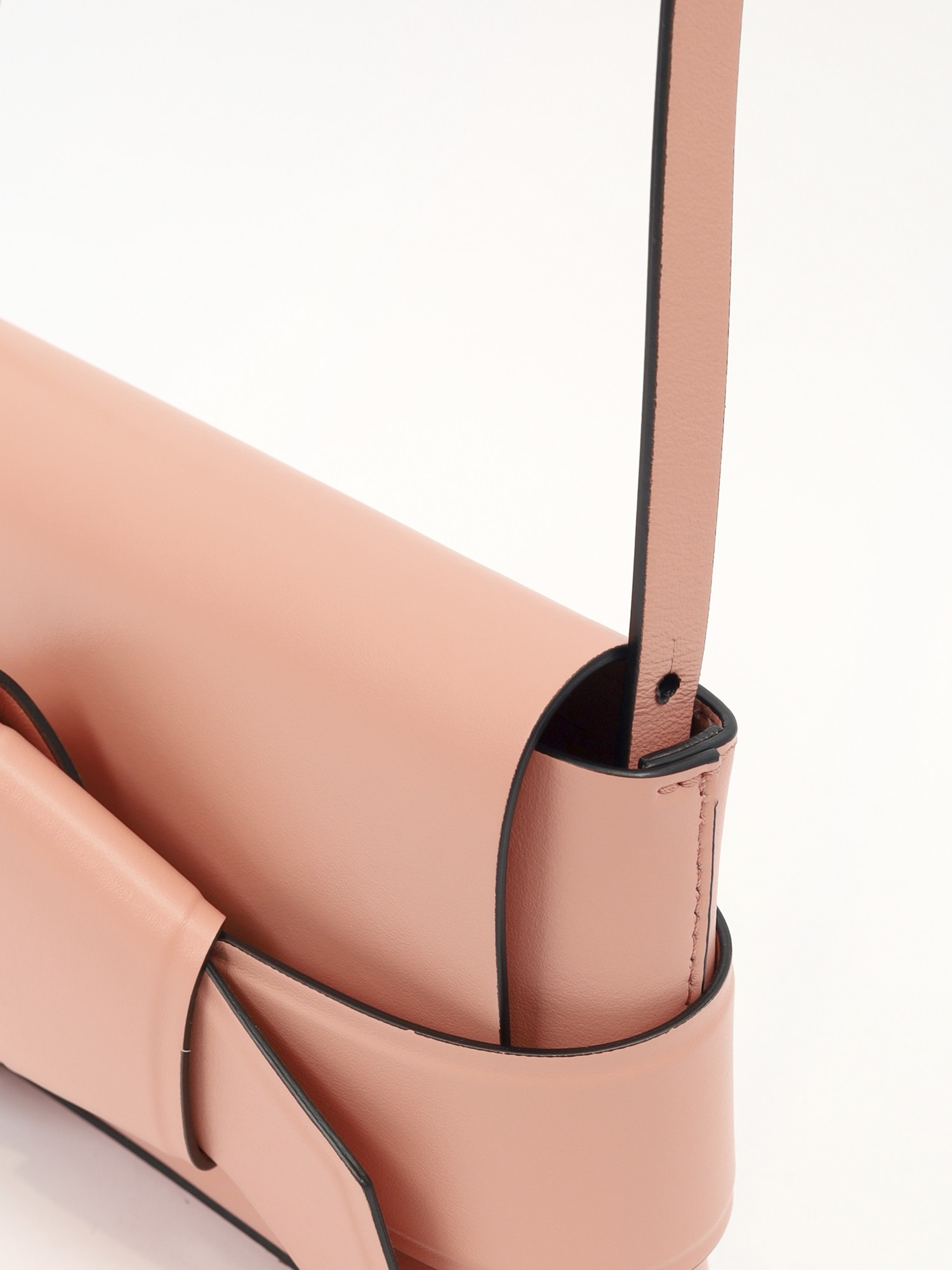 Acne Studios Musubi 7