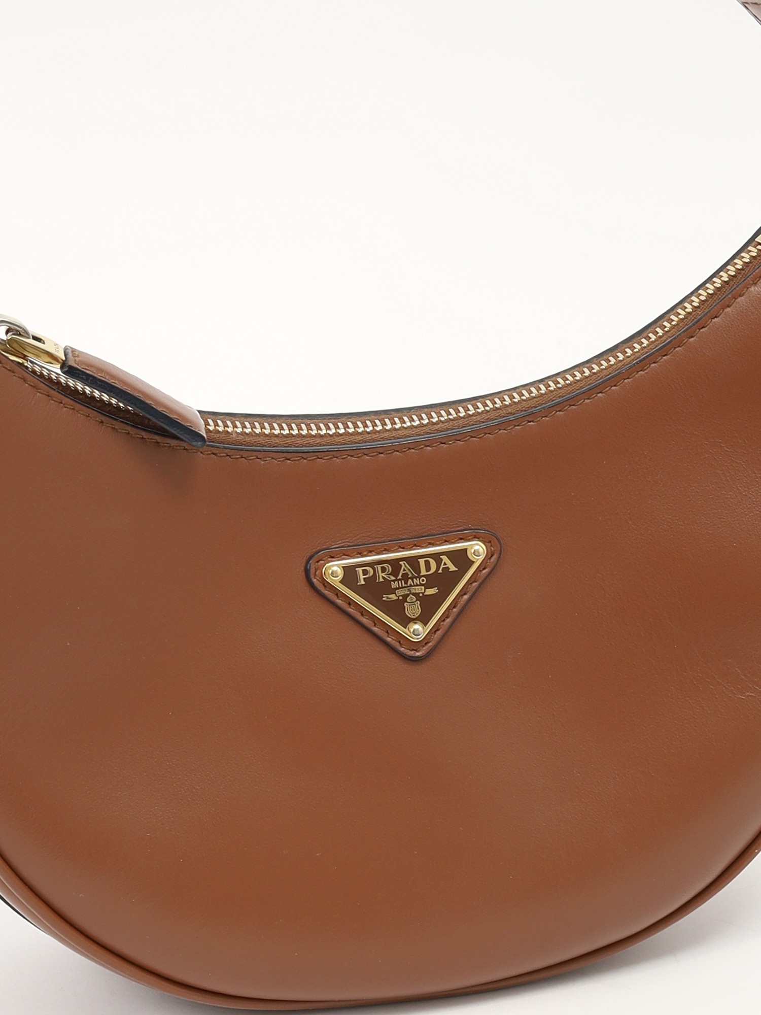 Prada Arque 5