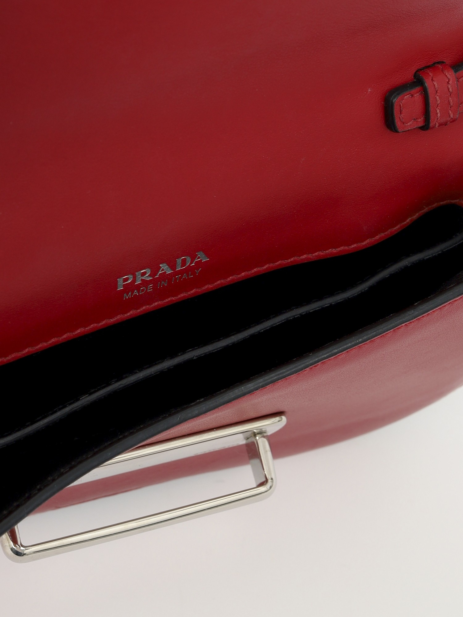 Prada Sidonie 11