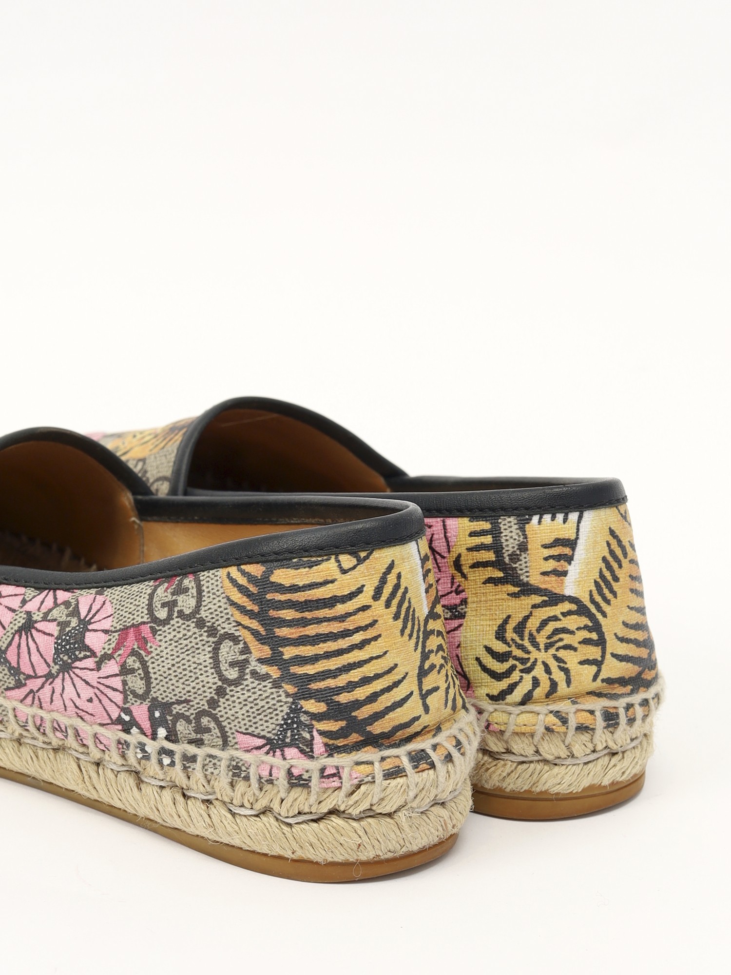 Gucci Shoes 36 9