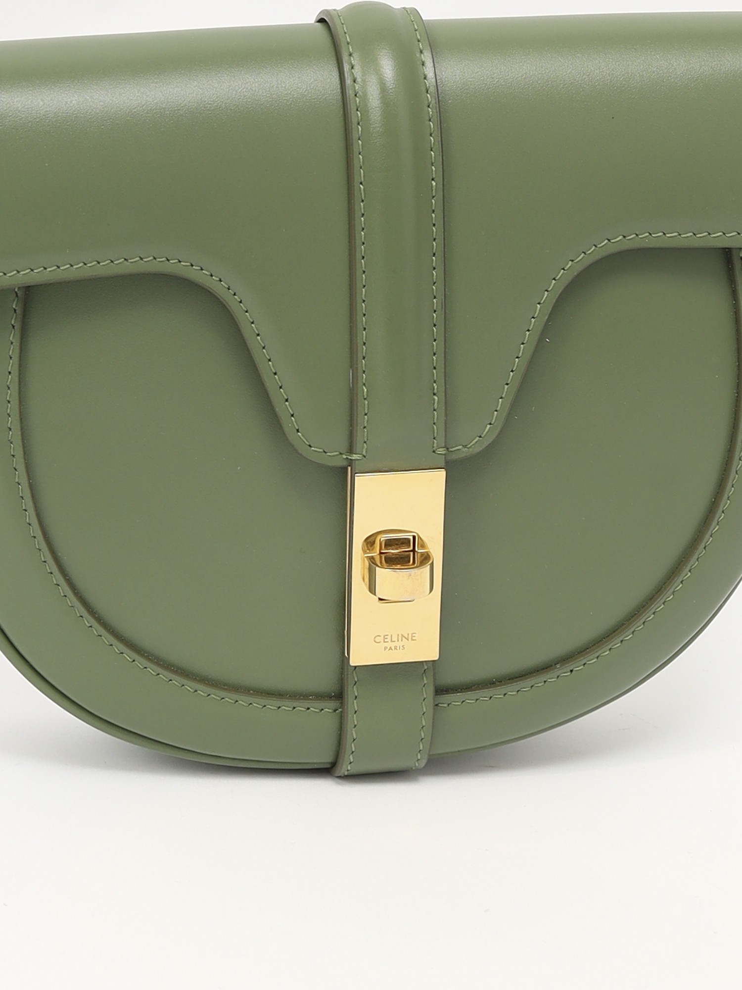 Celine 16 5