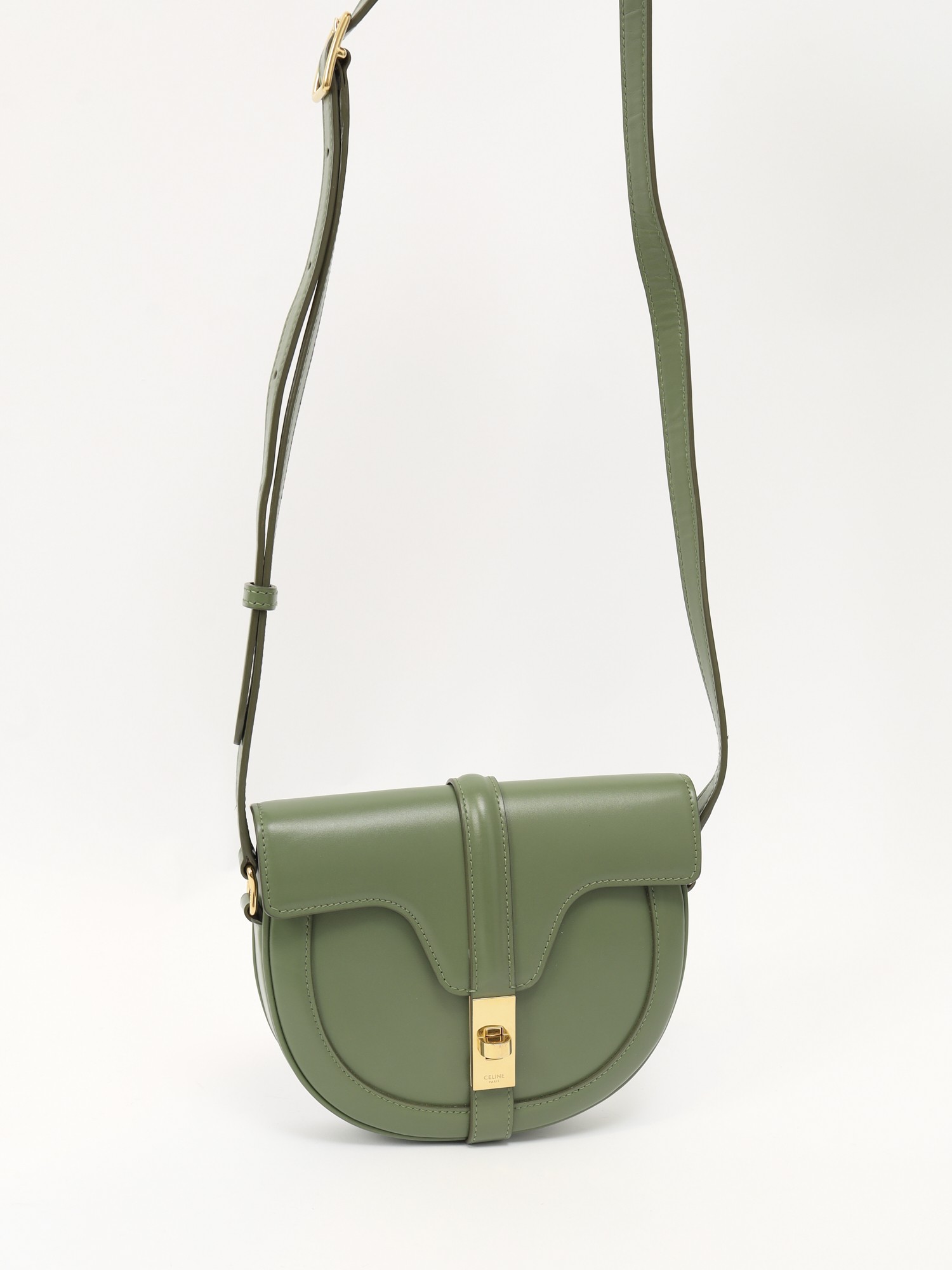 Celine 16 4