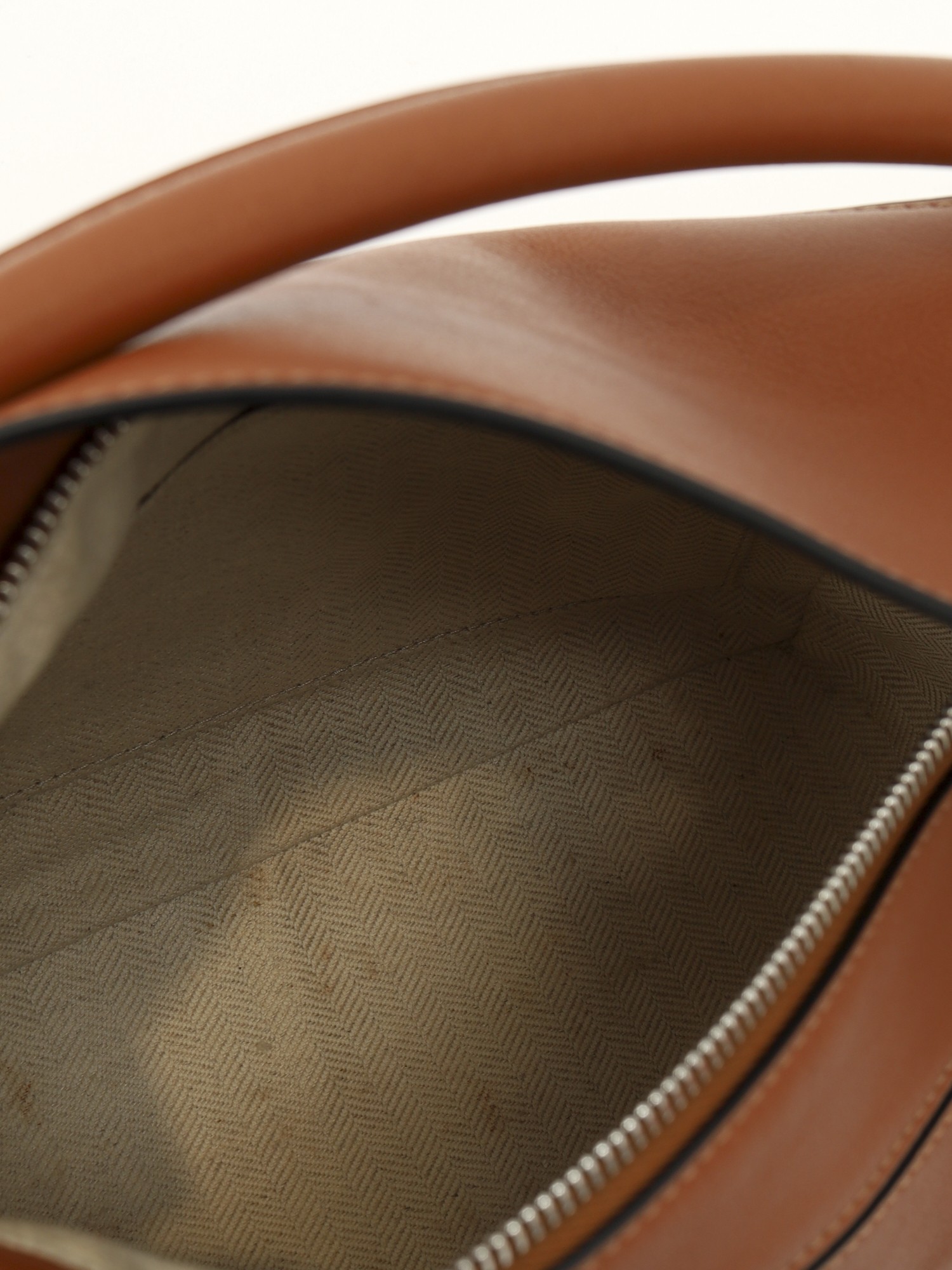 Loewe Puzzle  10