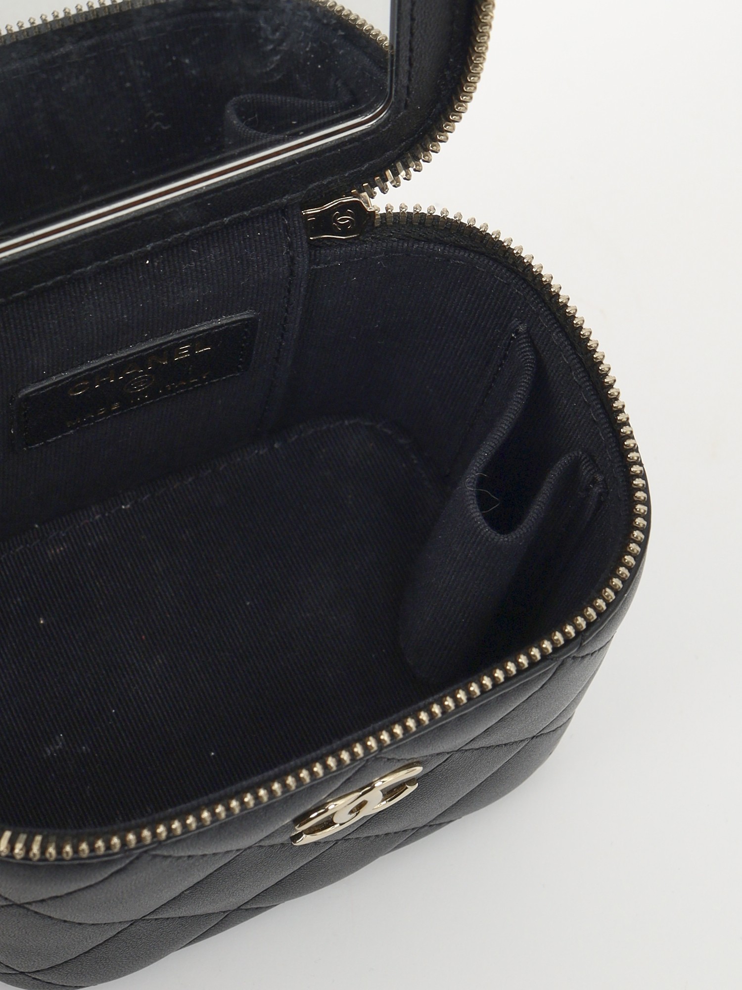 Chanel Vanity 10