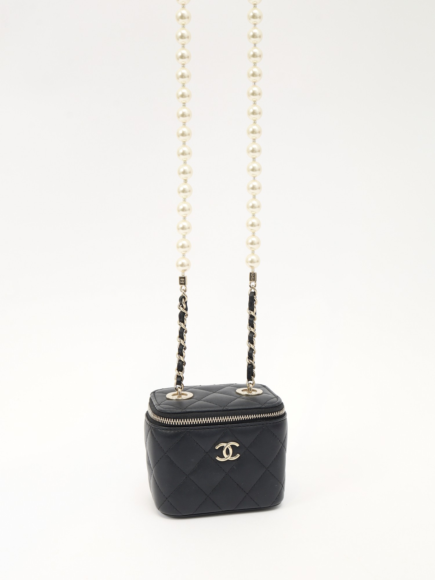 Chanel Vanity 4