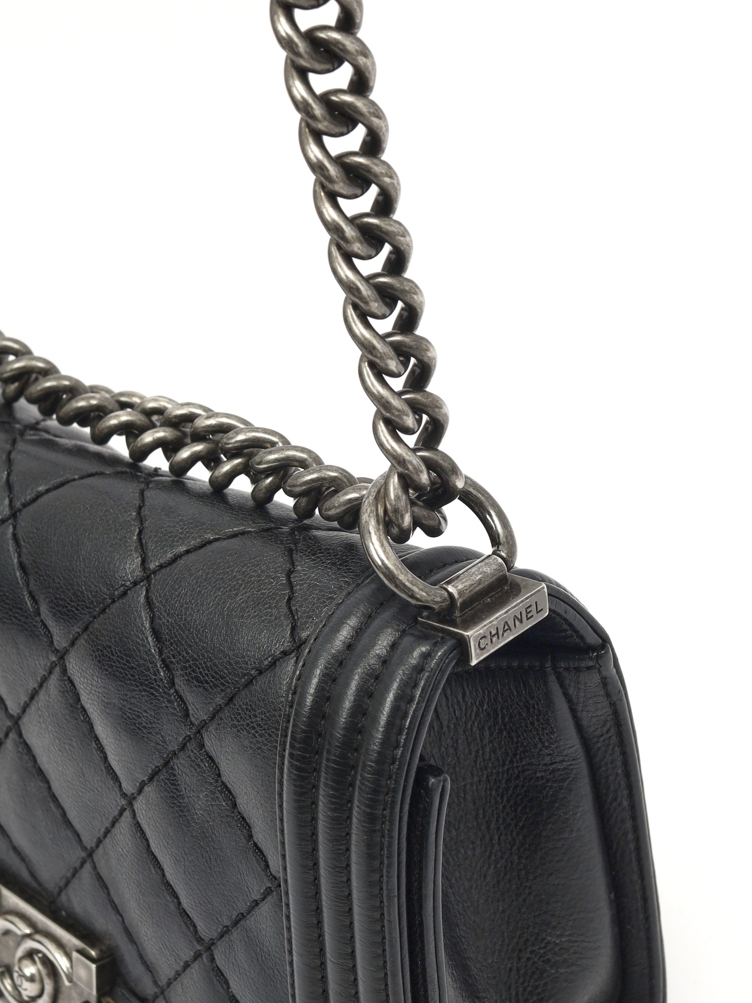 Chanel Boy 8