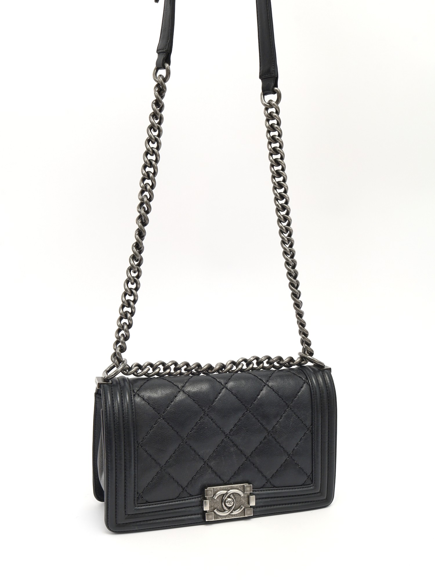 Chanel Boy 5