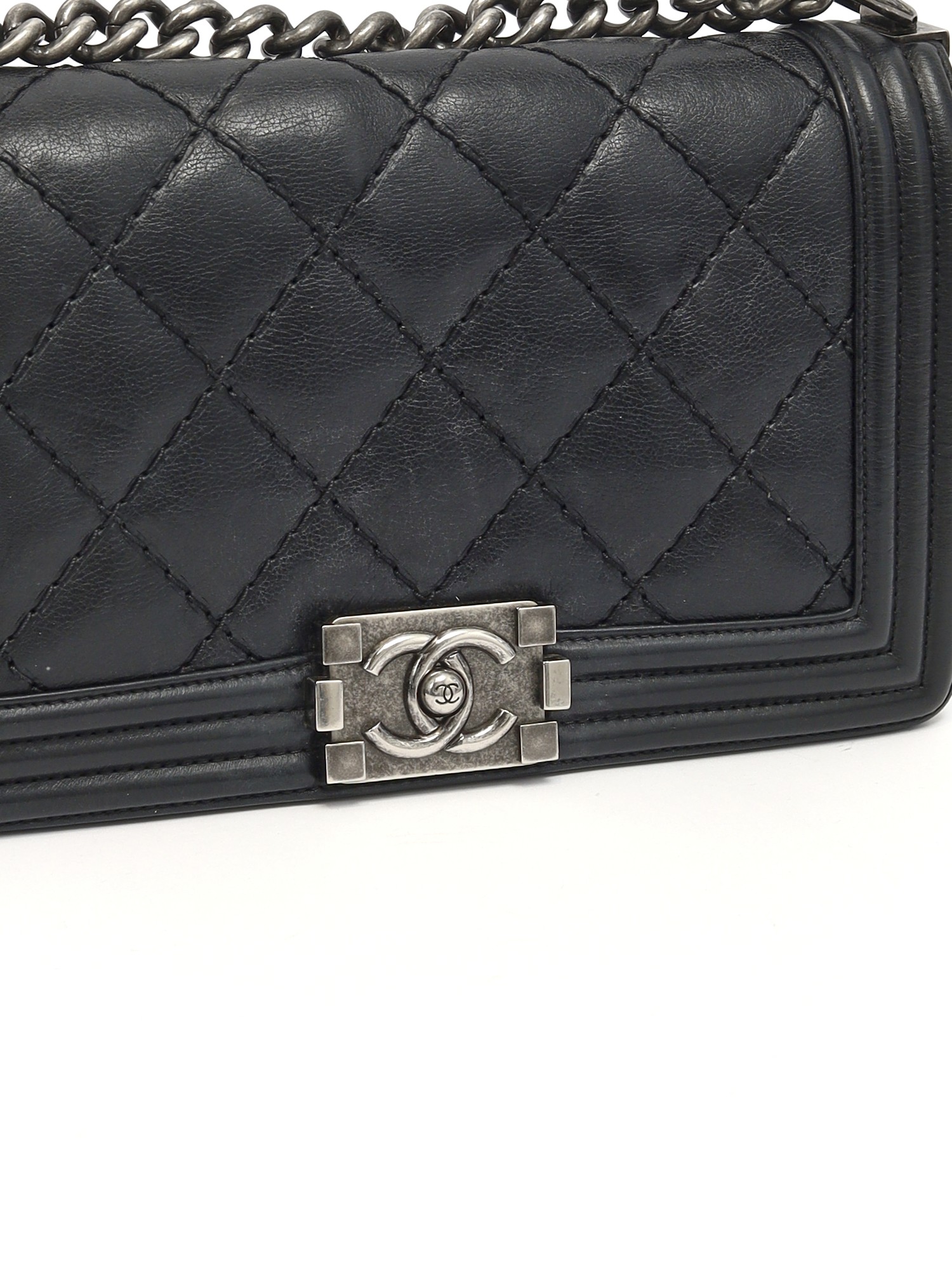Chanel Boy 6