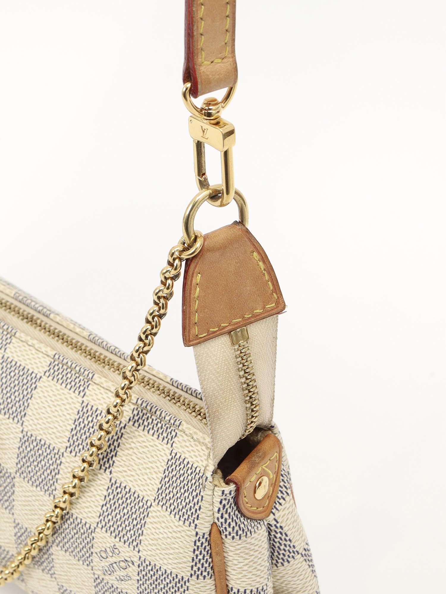 Louis Vuitton Eva 7