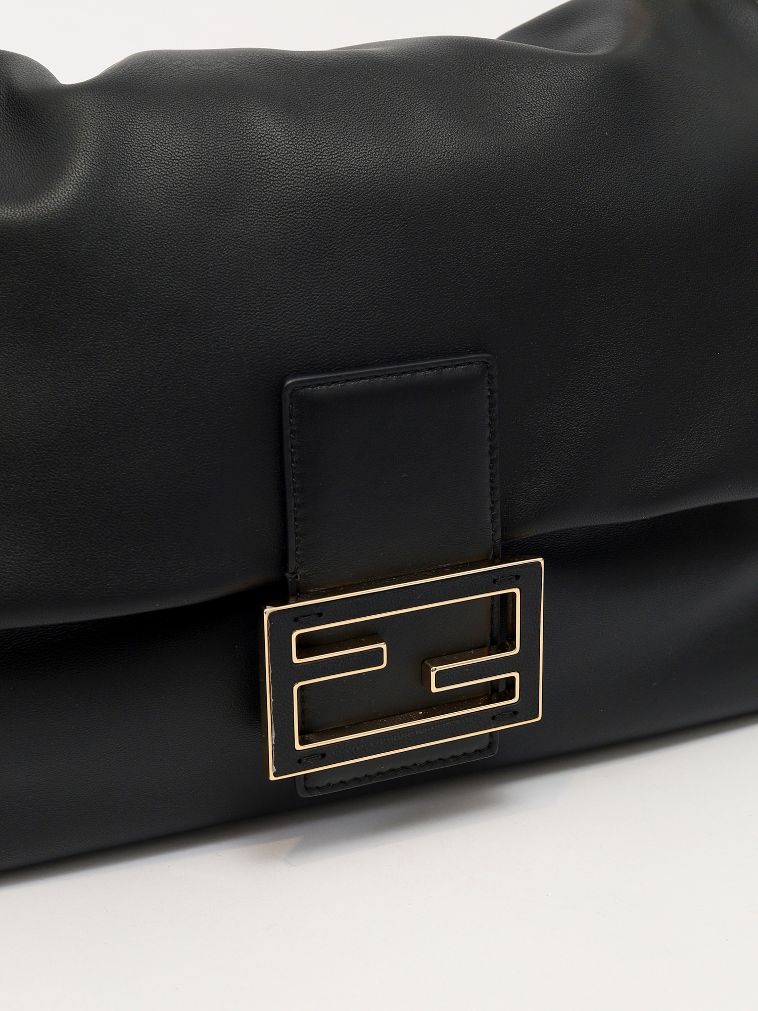 Fendi Mamma Baguette  4