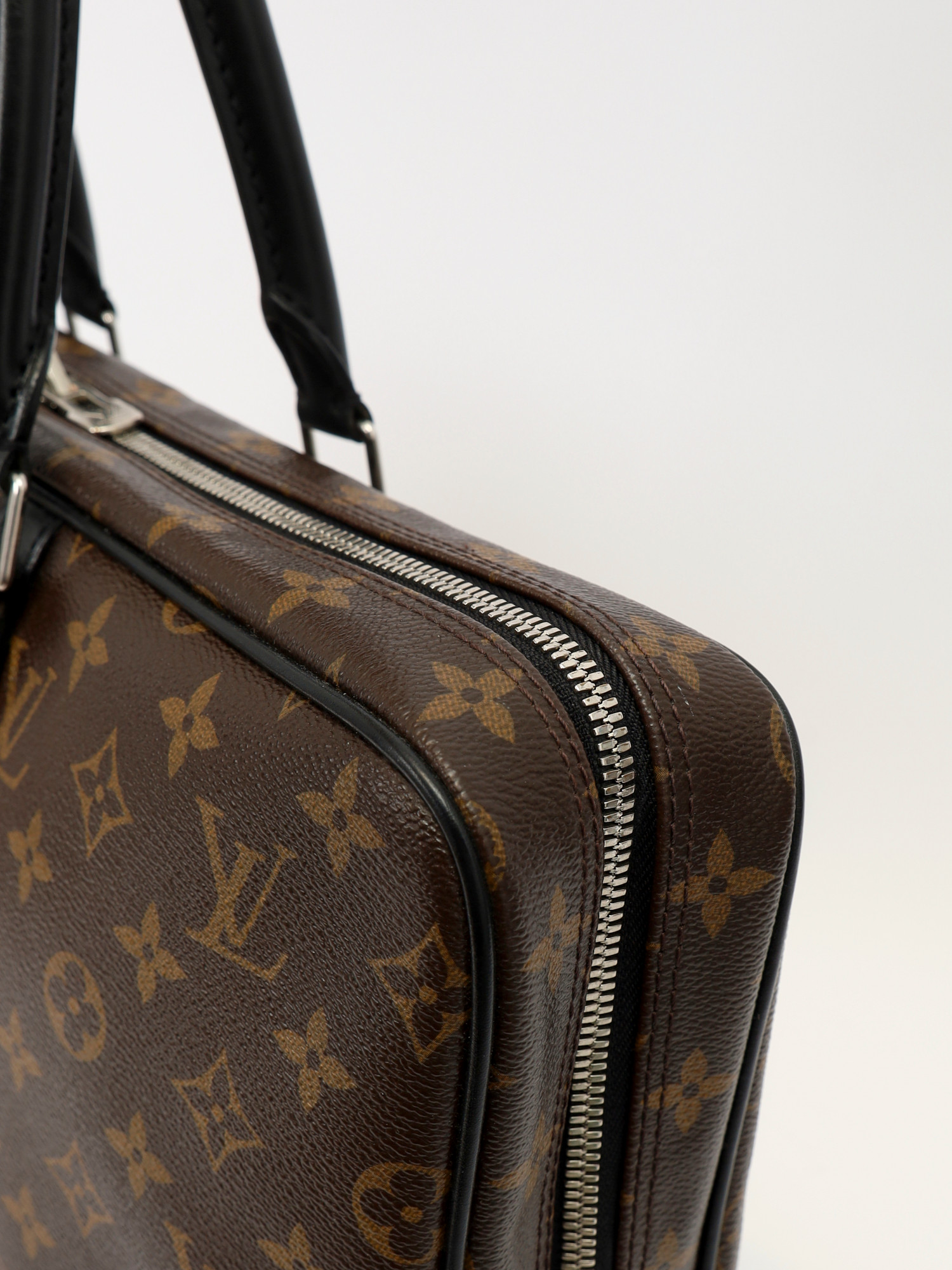Louis Vuitton Porte Documents Voyage 6