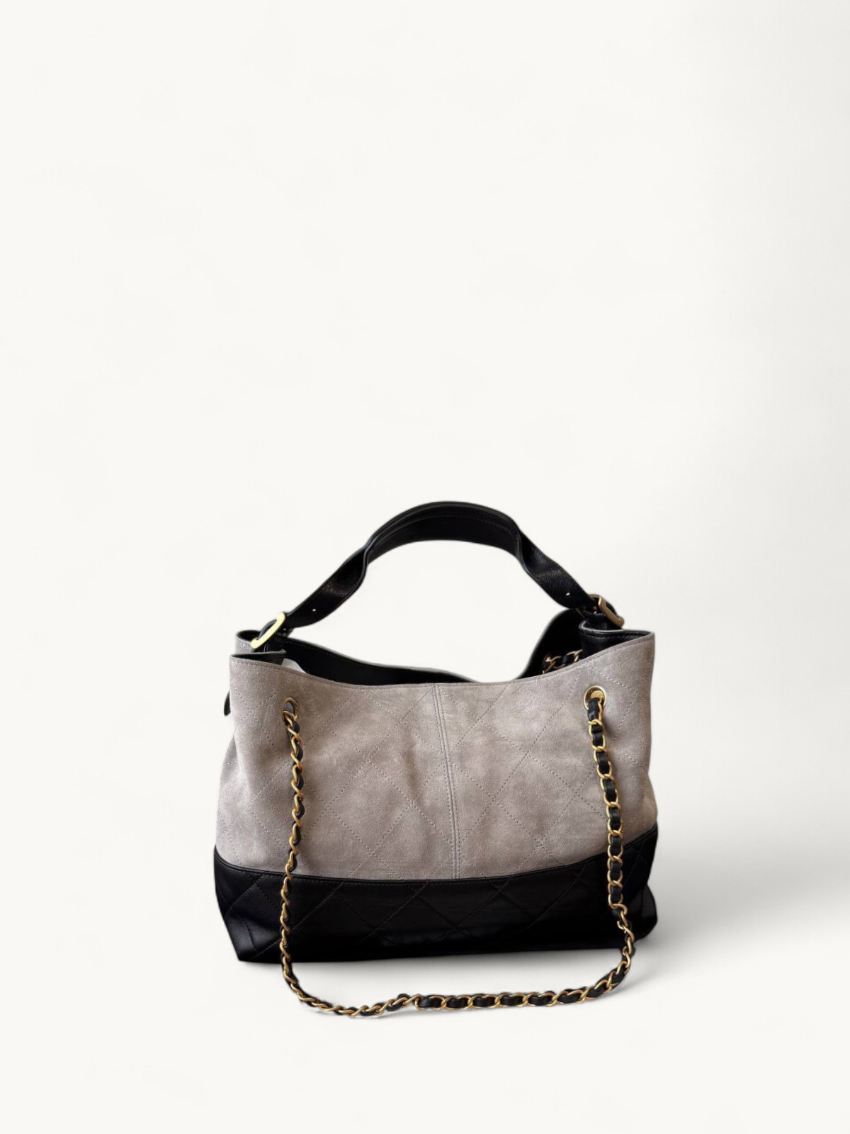 Chanel Shopping 1