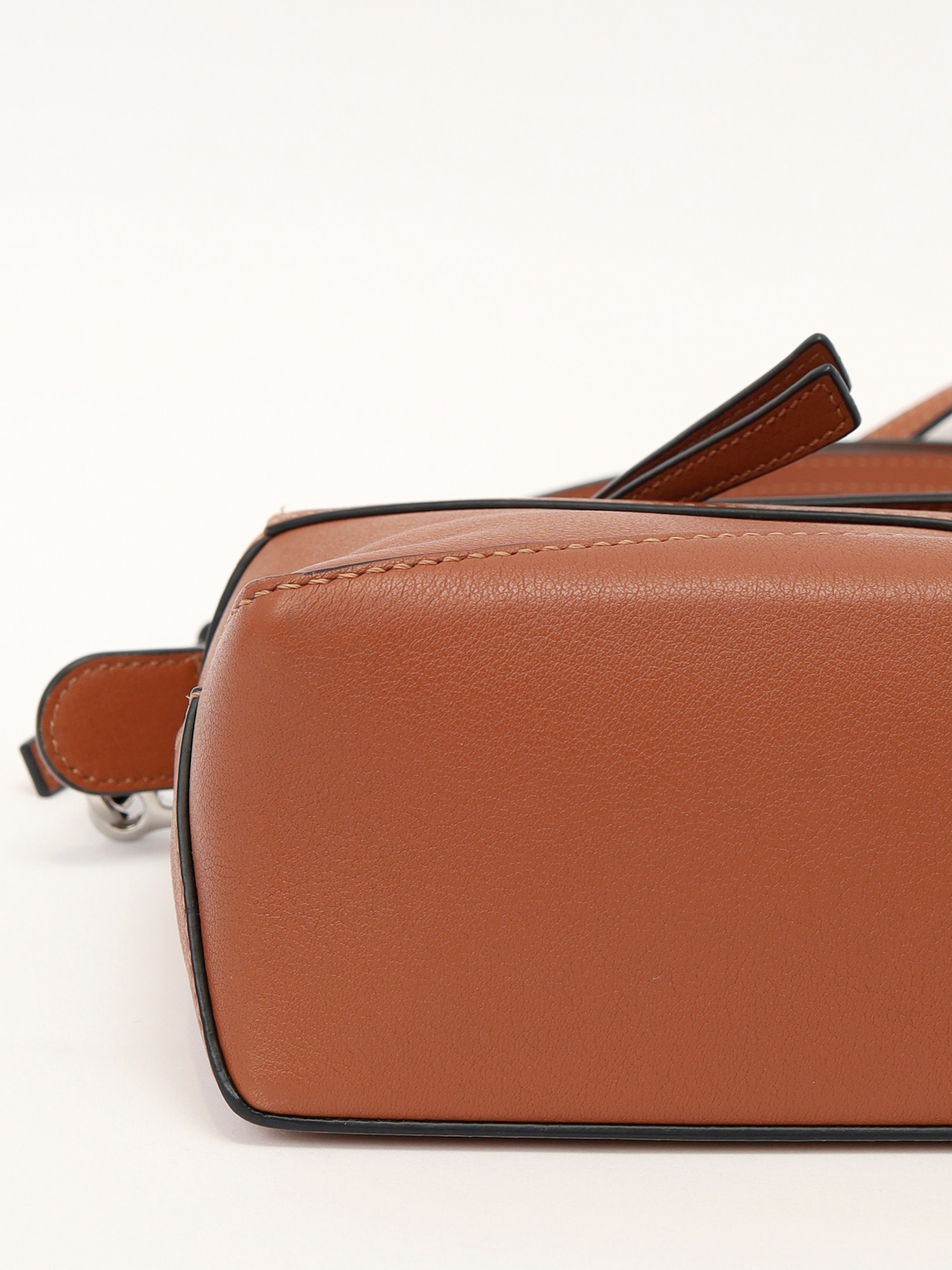Loewe Puzzle  8